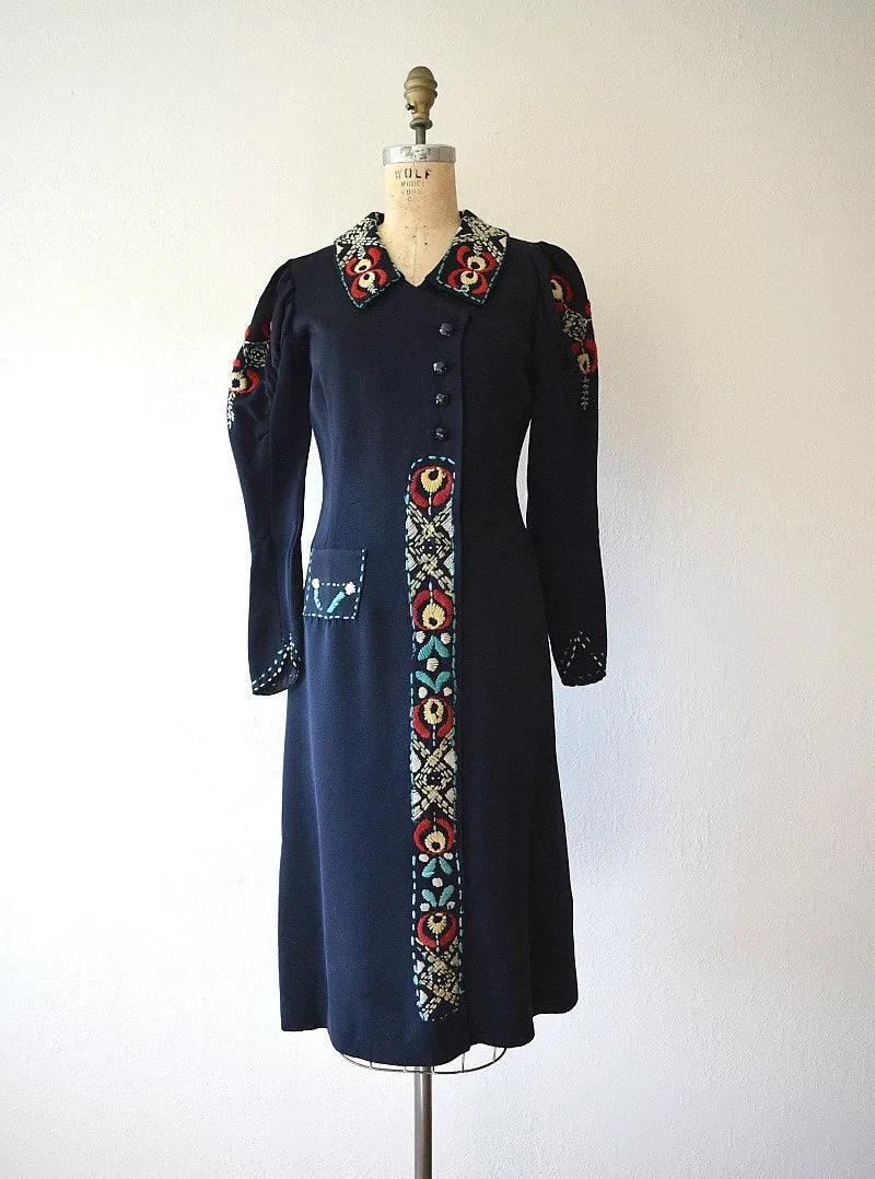 1930s embroidered dress . vintage 30s Arts and Crafts dress