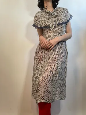 1930s Sheer Silky Dress w/ Scalloped Collar Edge. 36"/31"/44"