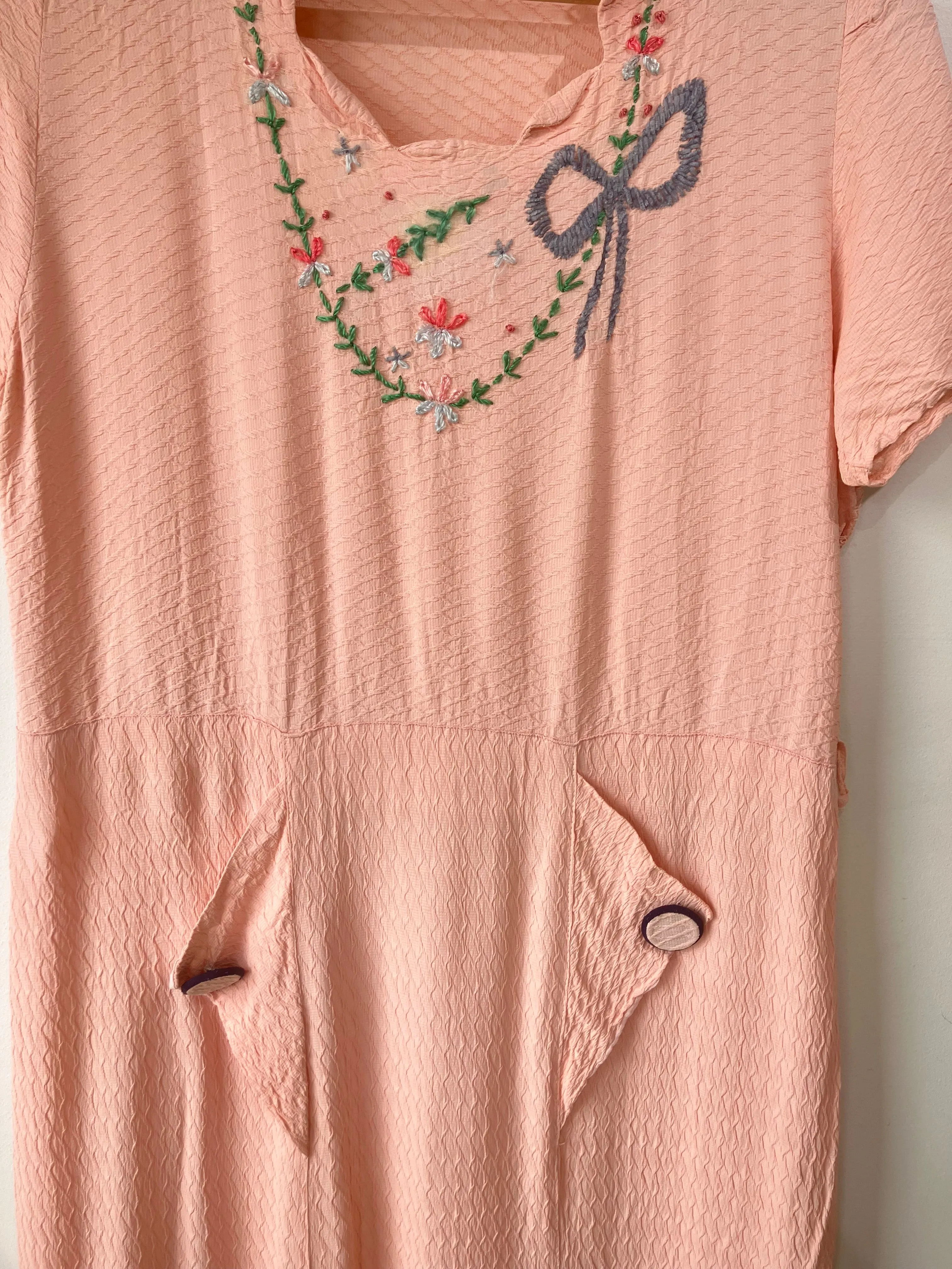 1940's Pale Pink Short Sleeve Embroidered Dress