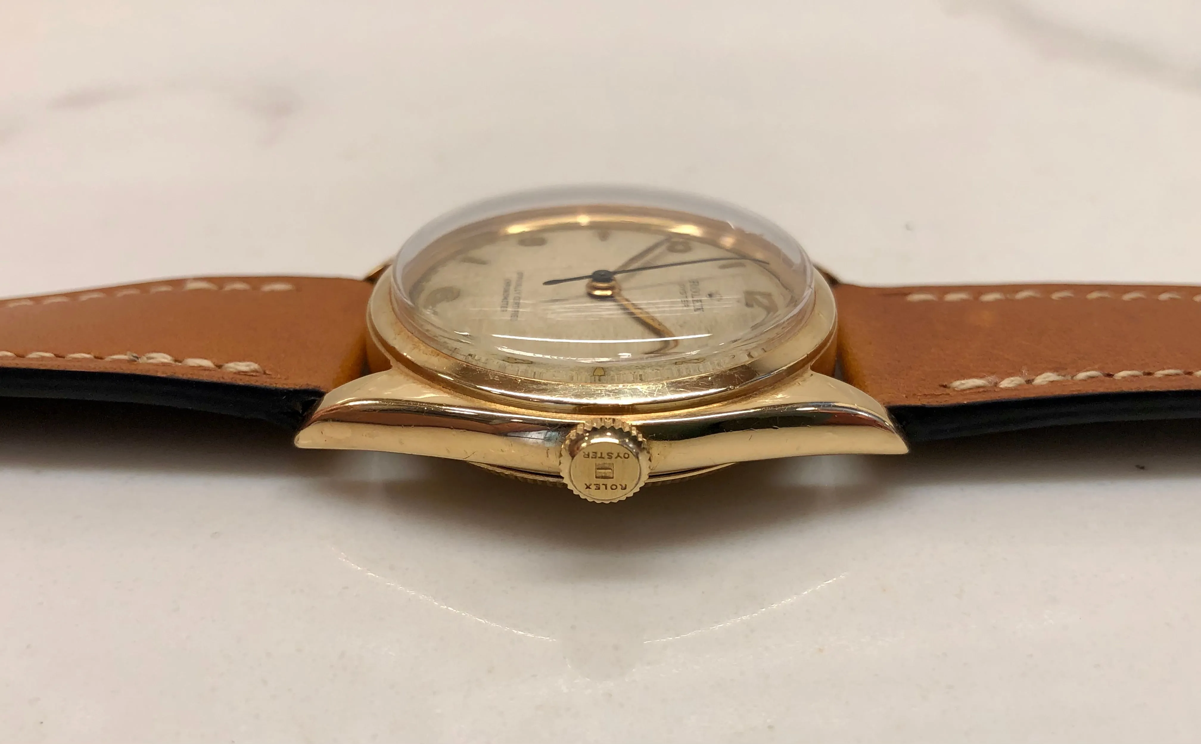1947 Rolex Oyster 4365 18K Yellow Gold Chronometer Precision Wristwatch