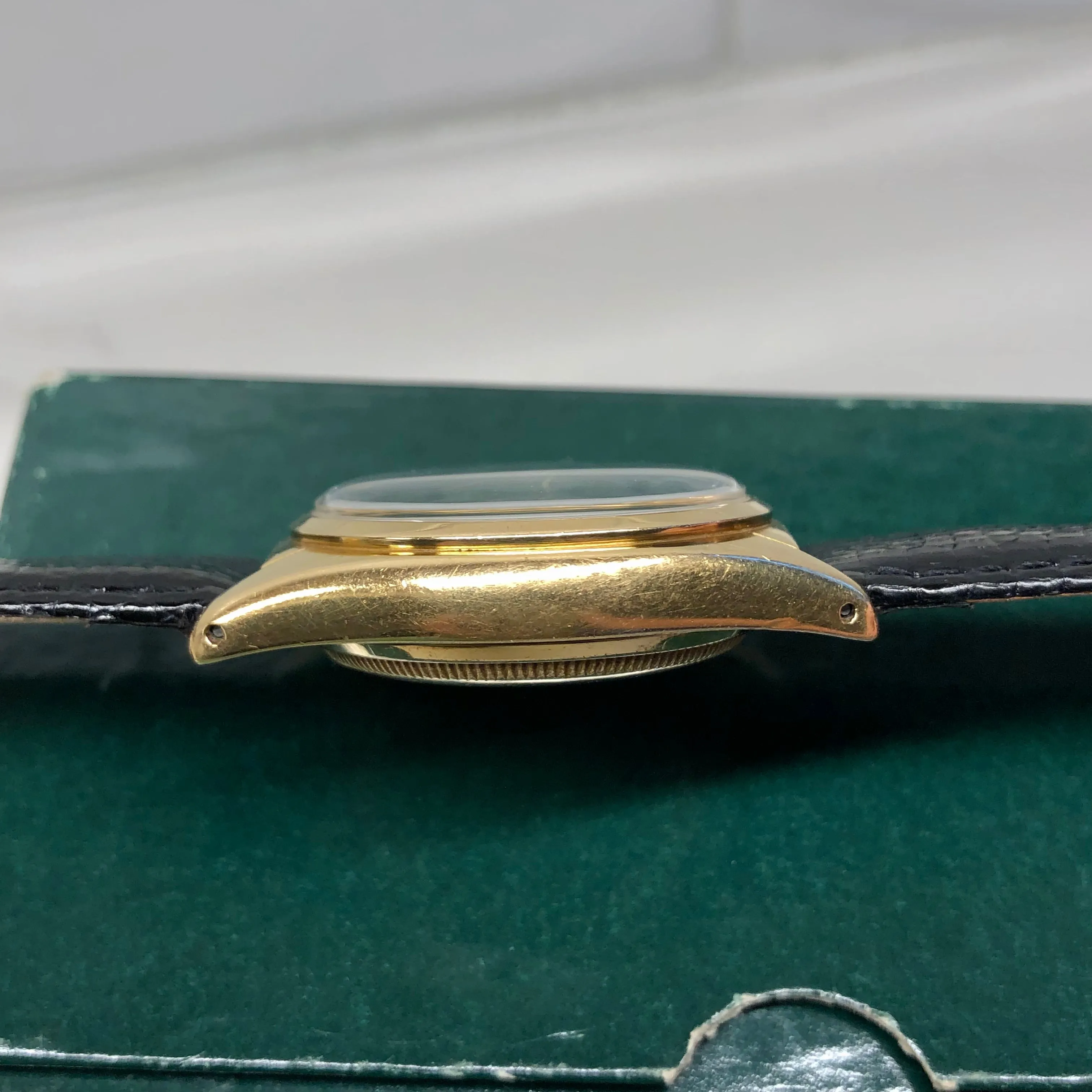 1949 Rolex Ovettone 5030 18K Yellow Gold Oyster Perpetual Big Bubbleback Roulette Wristwatch