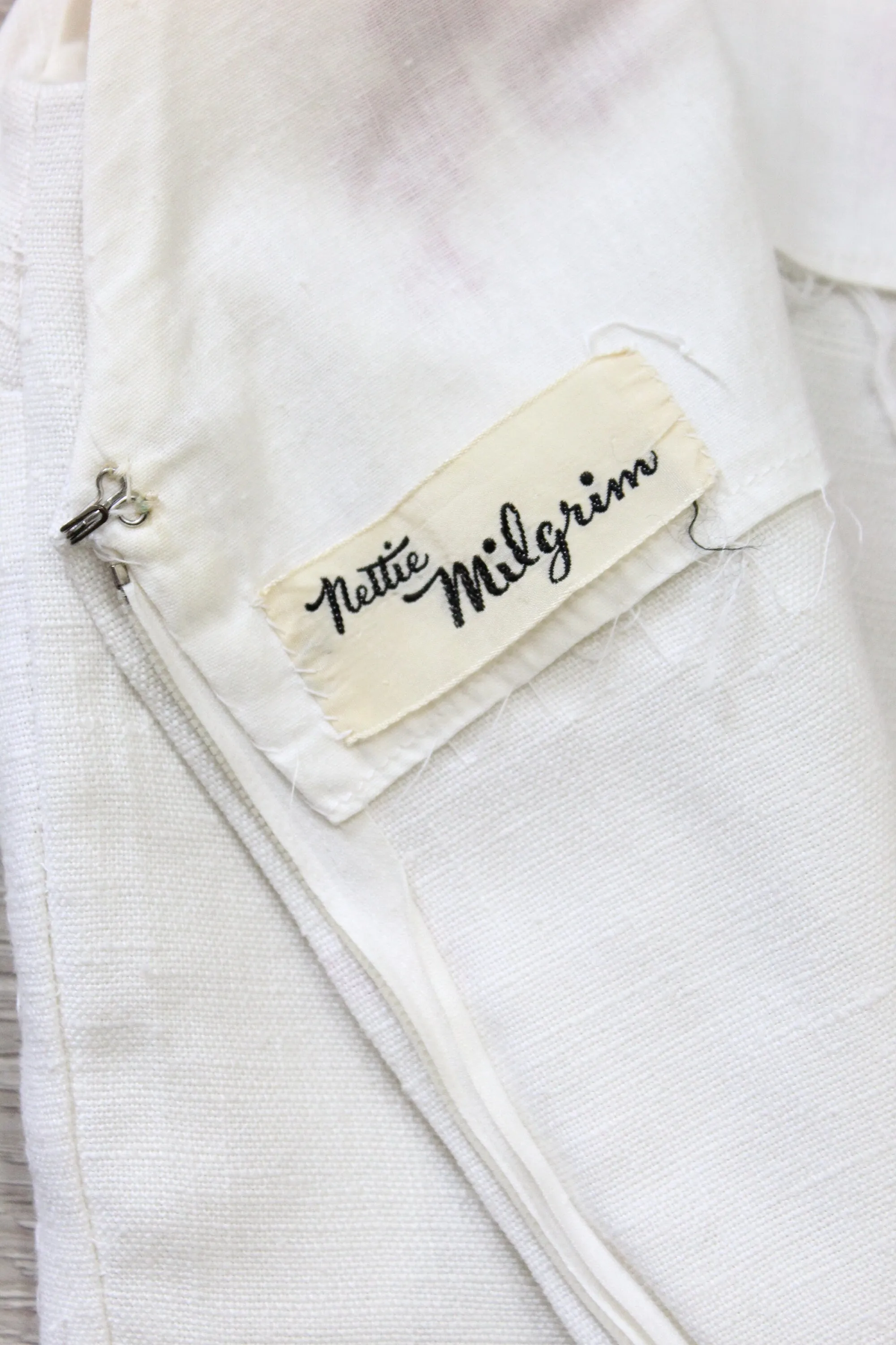 1950s LINEN embroidered wiggle dress xs | new spring