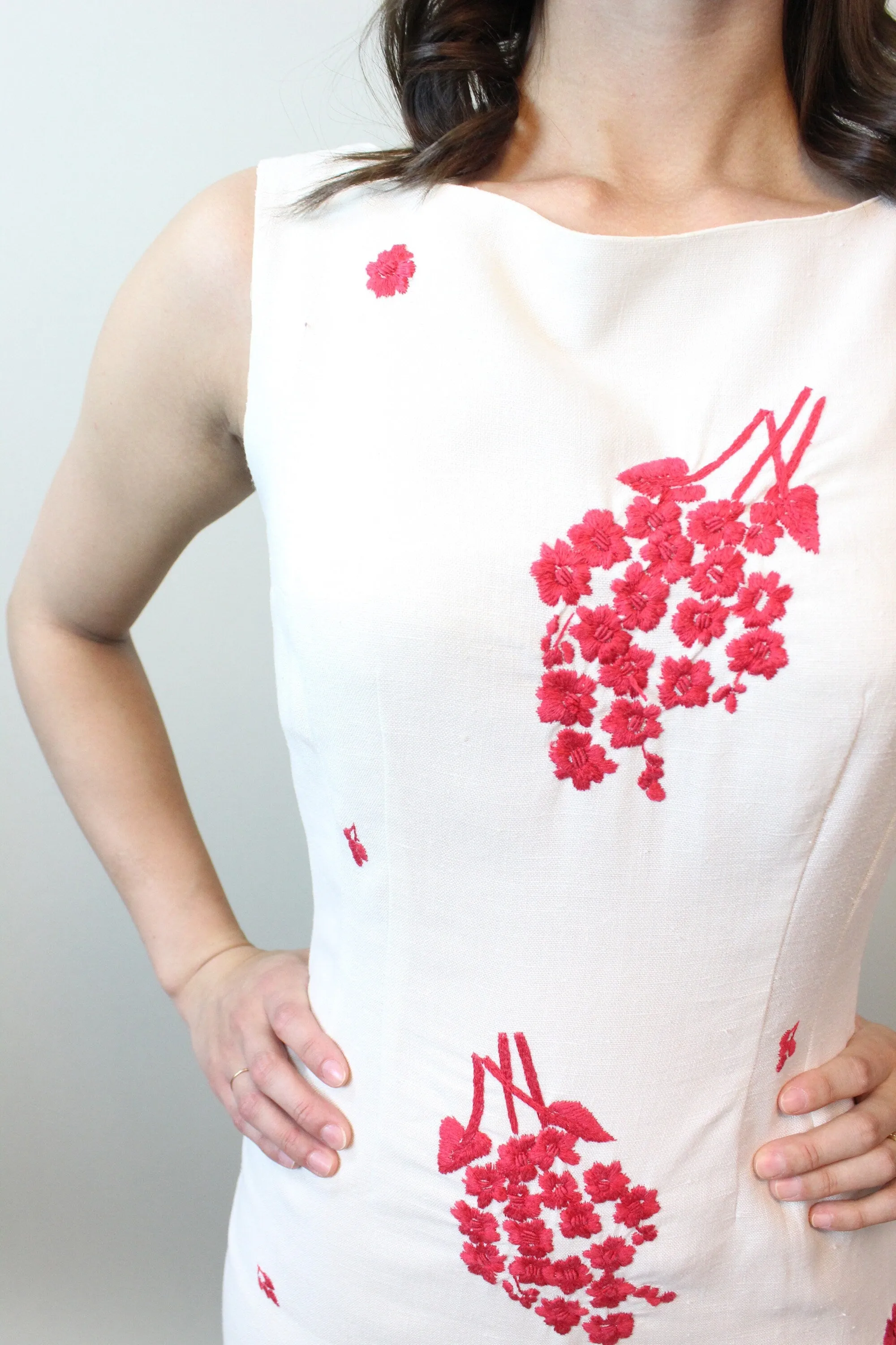 1950s LINEN embroidered wiggle dress xs | new spring