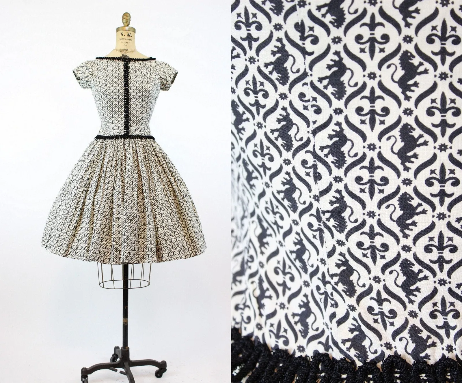 1950s lions and fleur de lys cotton dress xs | new spring
