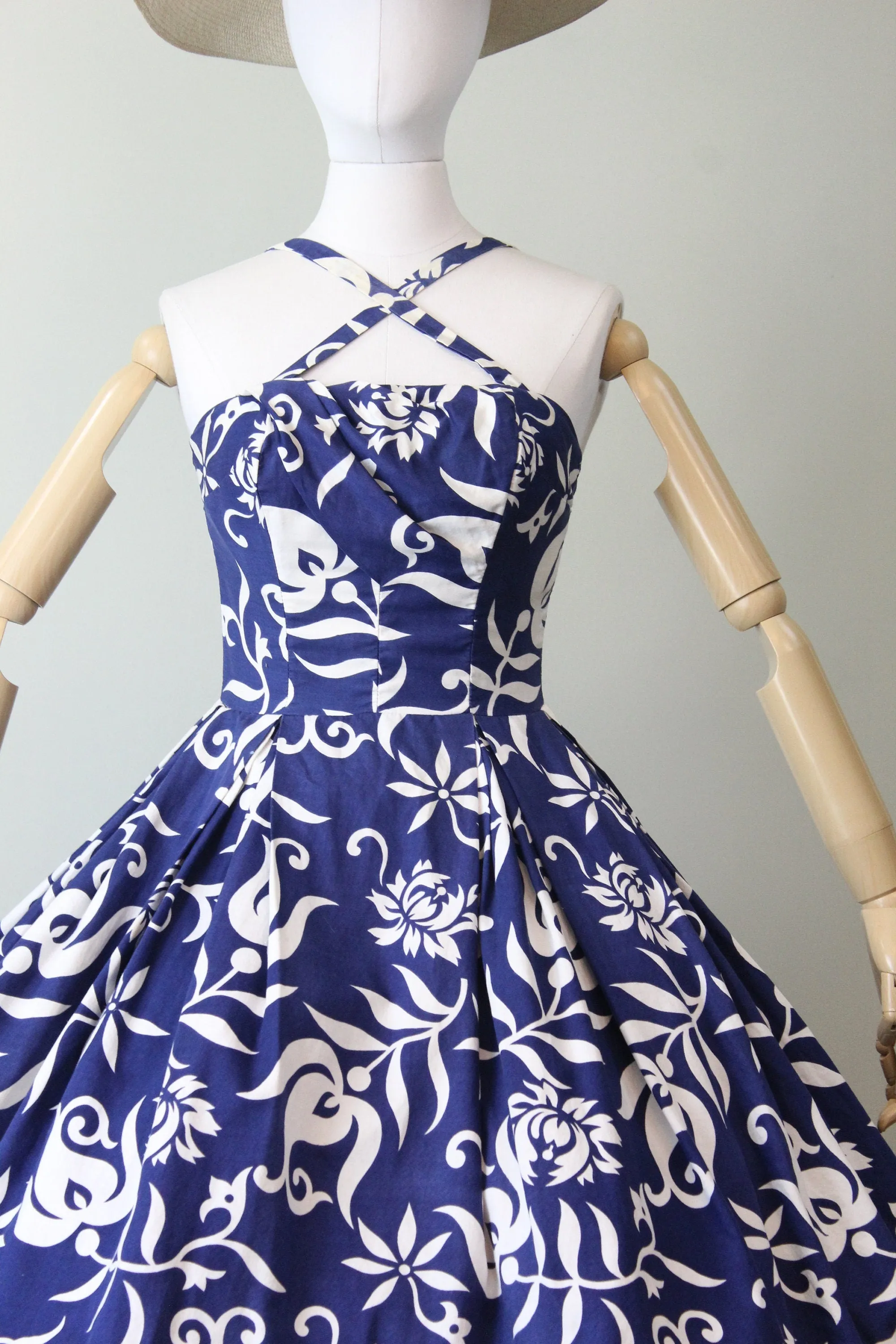 1950s PARADISE HAWAII cotton halter dress xs small | new spring