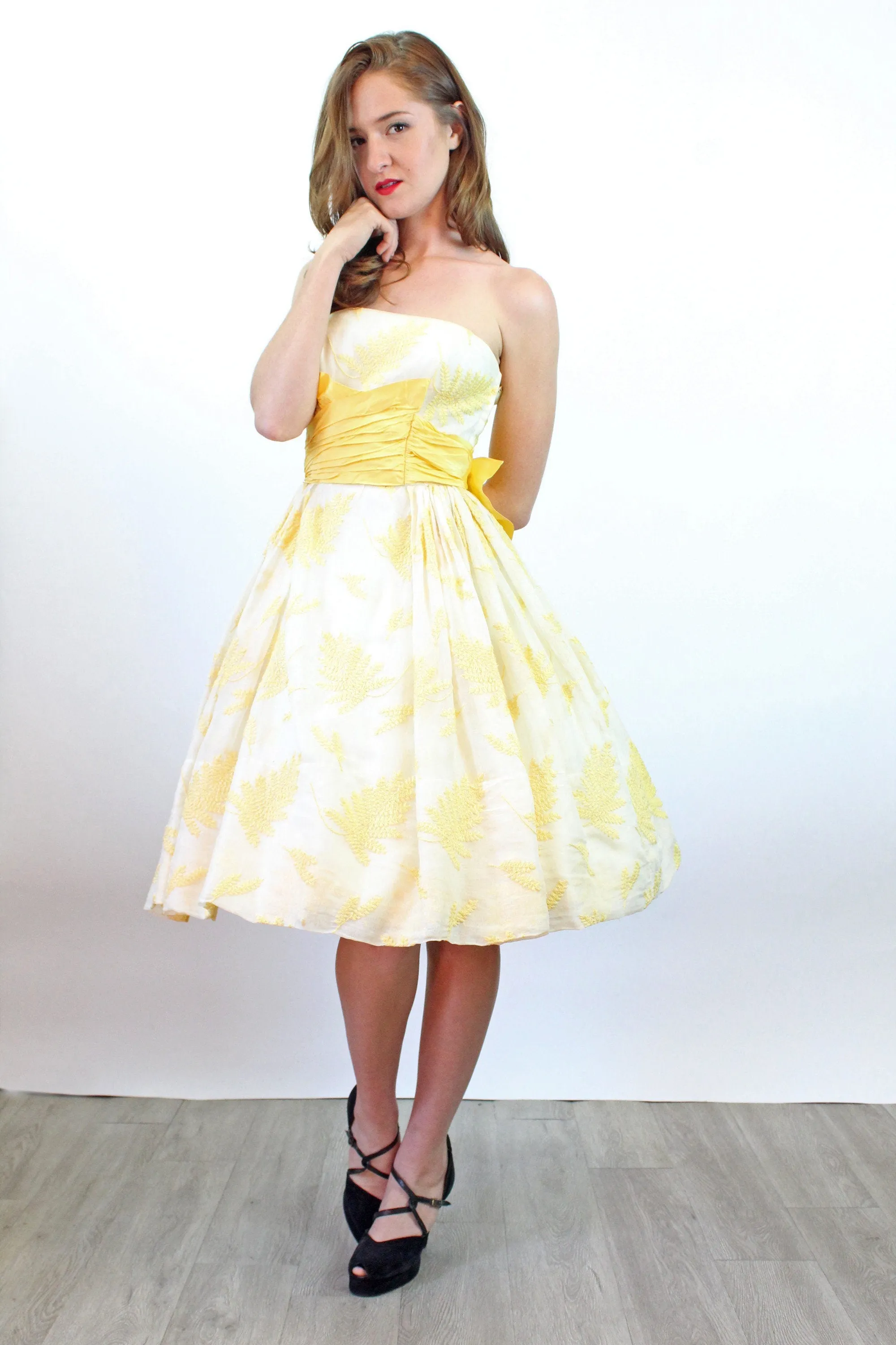 1950s WILL STEINMAN embroidered strapless dress xxs  | new spring