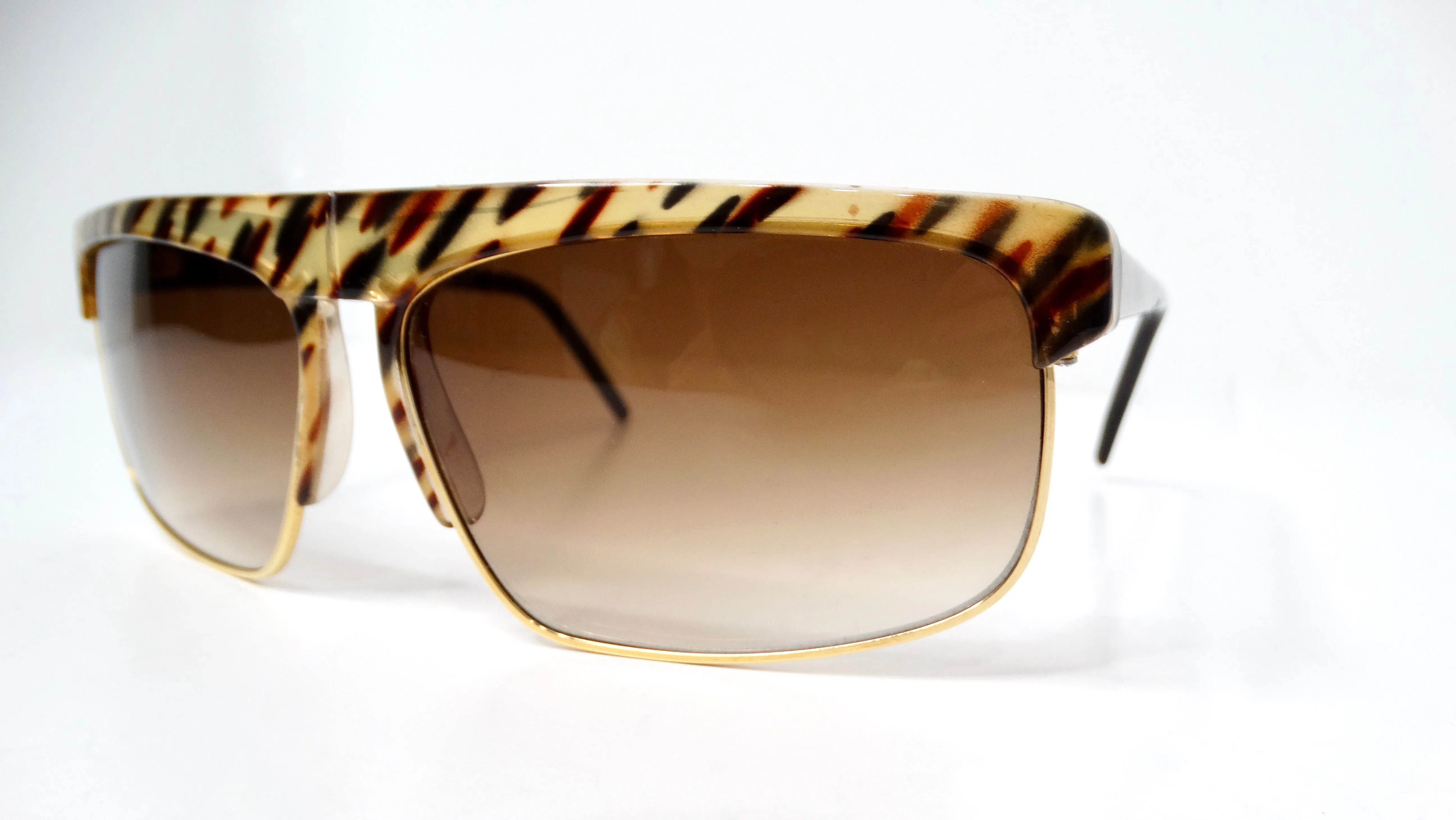 1970s Blonde Tortoise Style Gold-Tone Metal Frame Sunglasses
