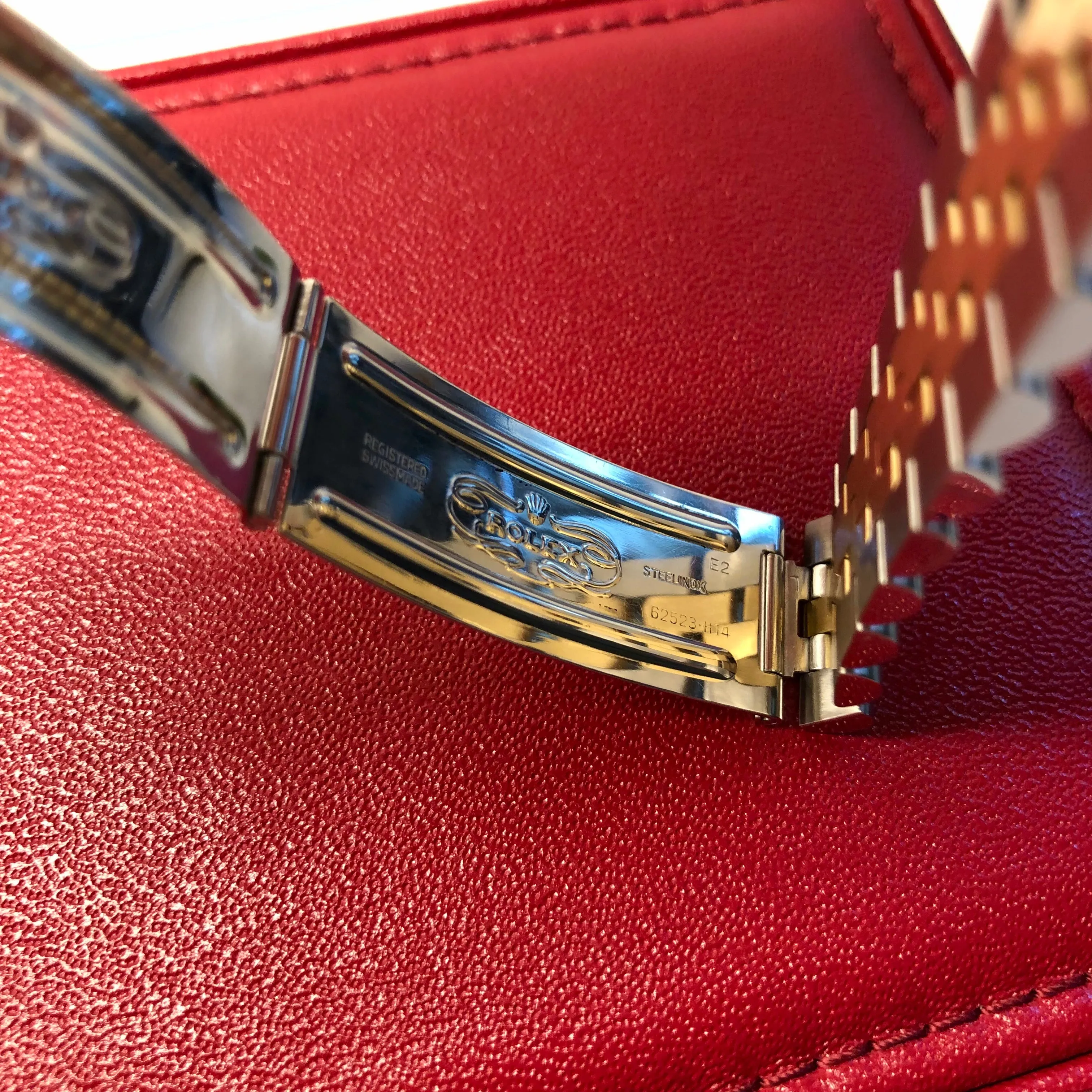 1980 Rolex Date 1505 Two Tone Engine Turned Champagne Jubilee Wristwatch