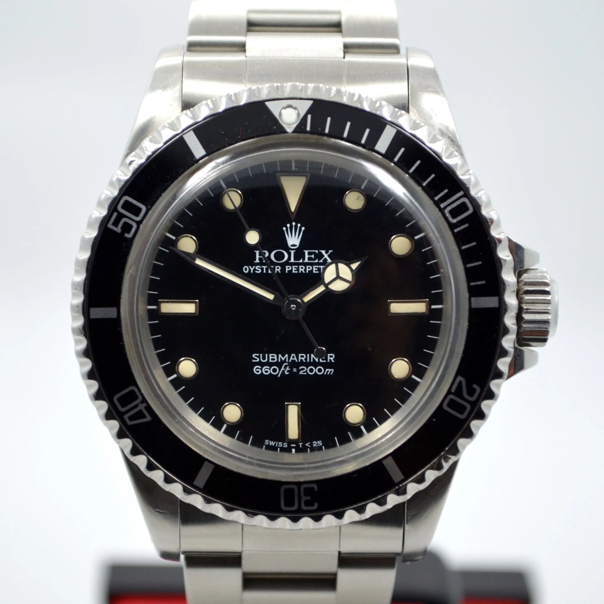 1986 Rolex 5513 Submariner Stainless Steel 9.4 Mil Wristwatch Box Papers