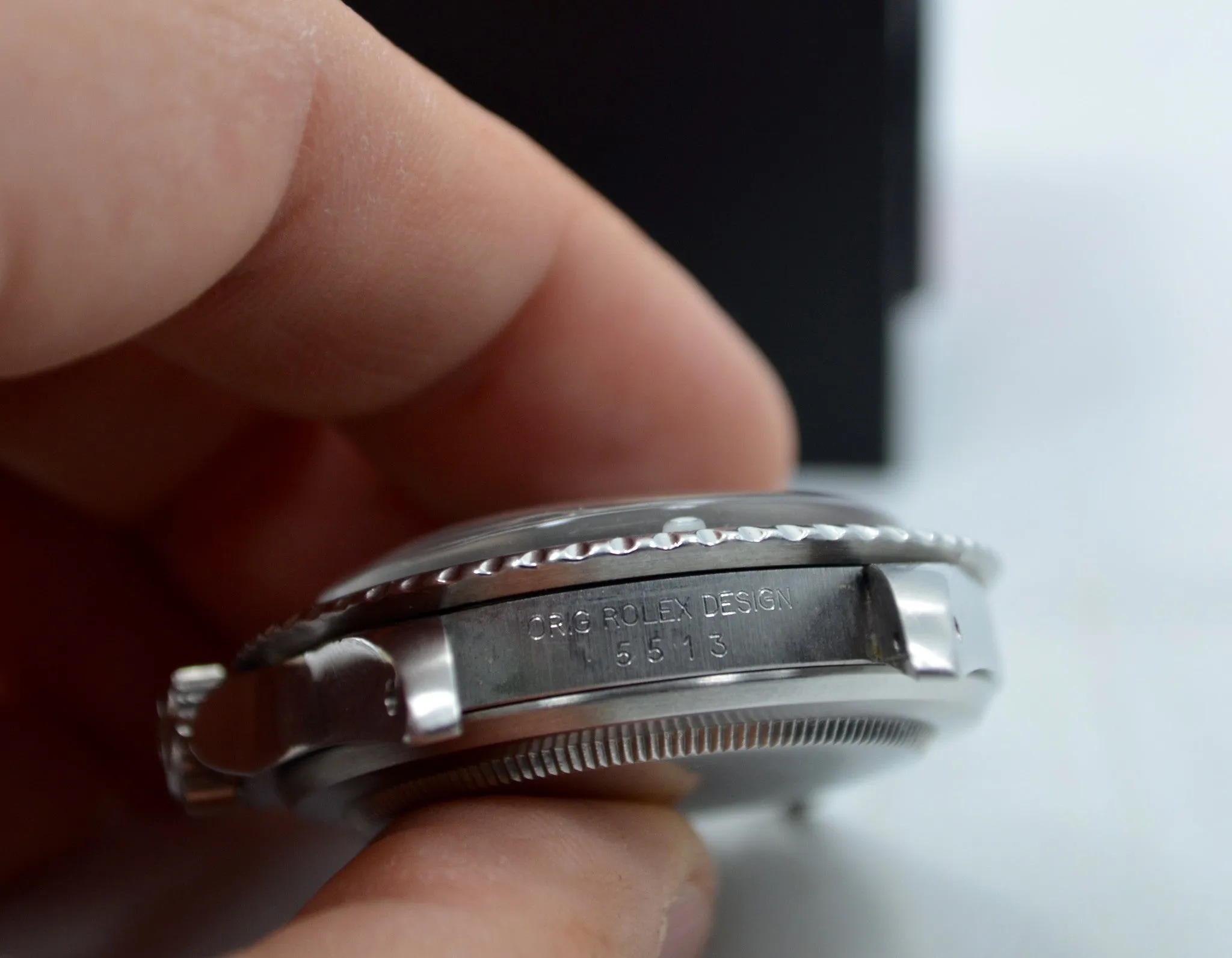 1986 Rolex 5513 Submariner Stainless Steel 9.4 Mil Wristwatch Box Papers