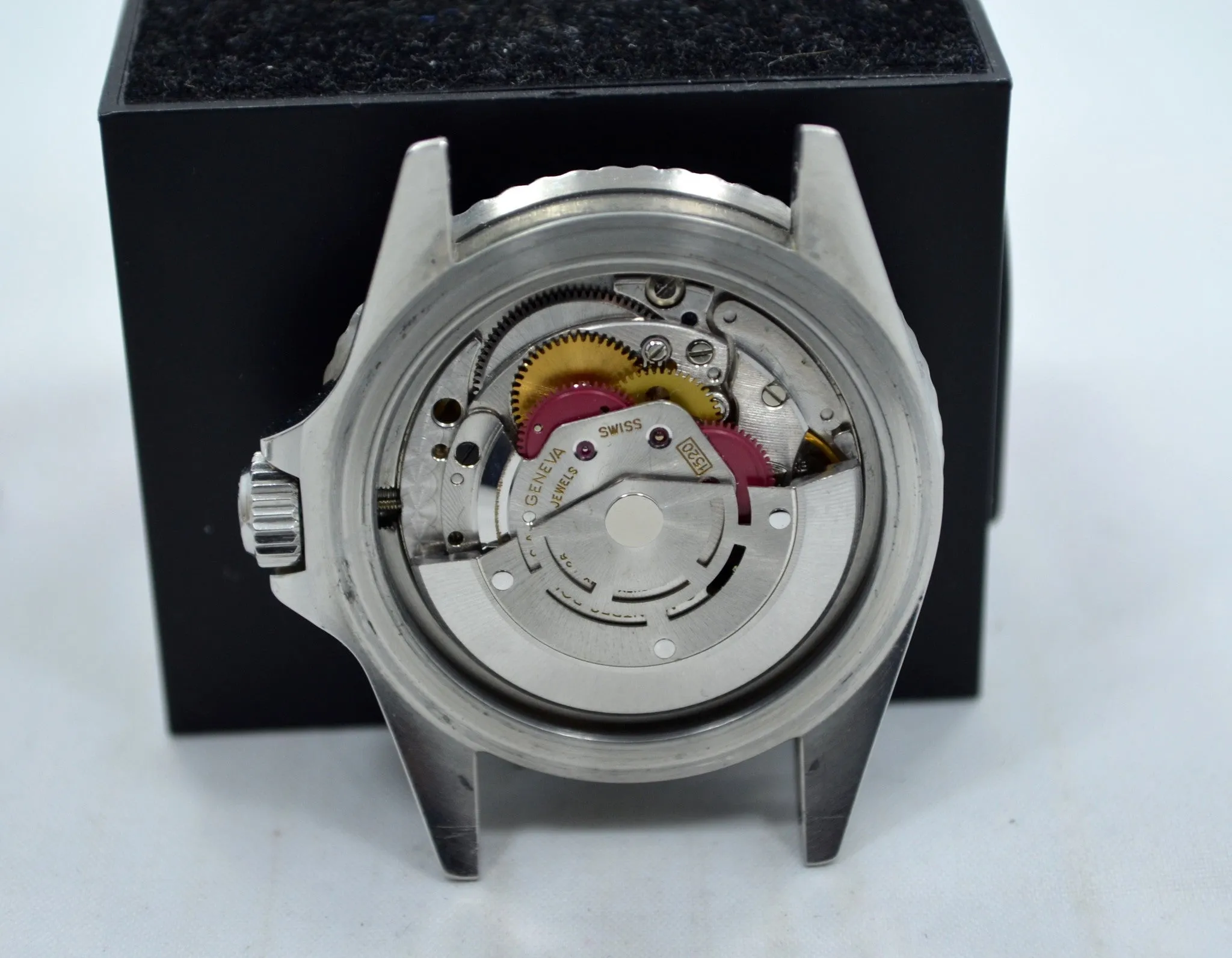 1986 Rolex 5513 Submariner Stainless Steel 9.4 Mil Wristwatch Box Papers
