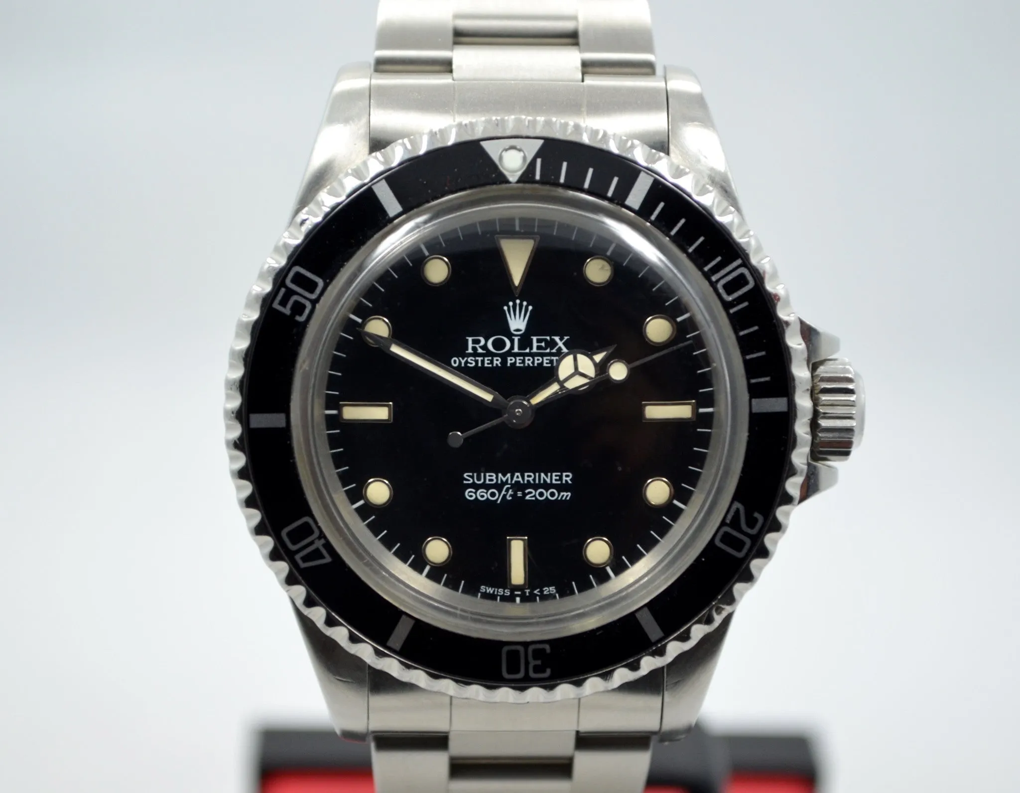1986 Rolex 5513 Submariner Stainless Steel 9.4 Mil Wristwatch Box Papers
