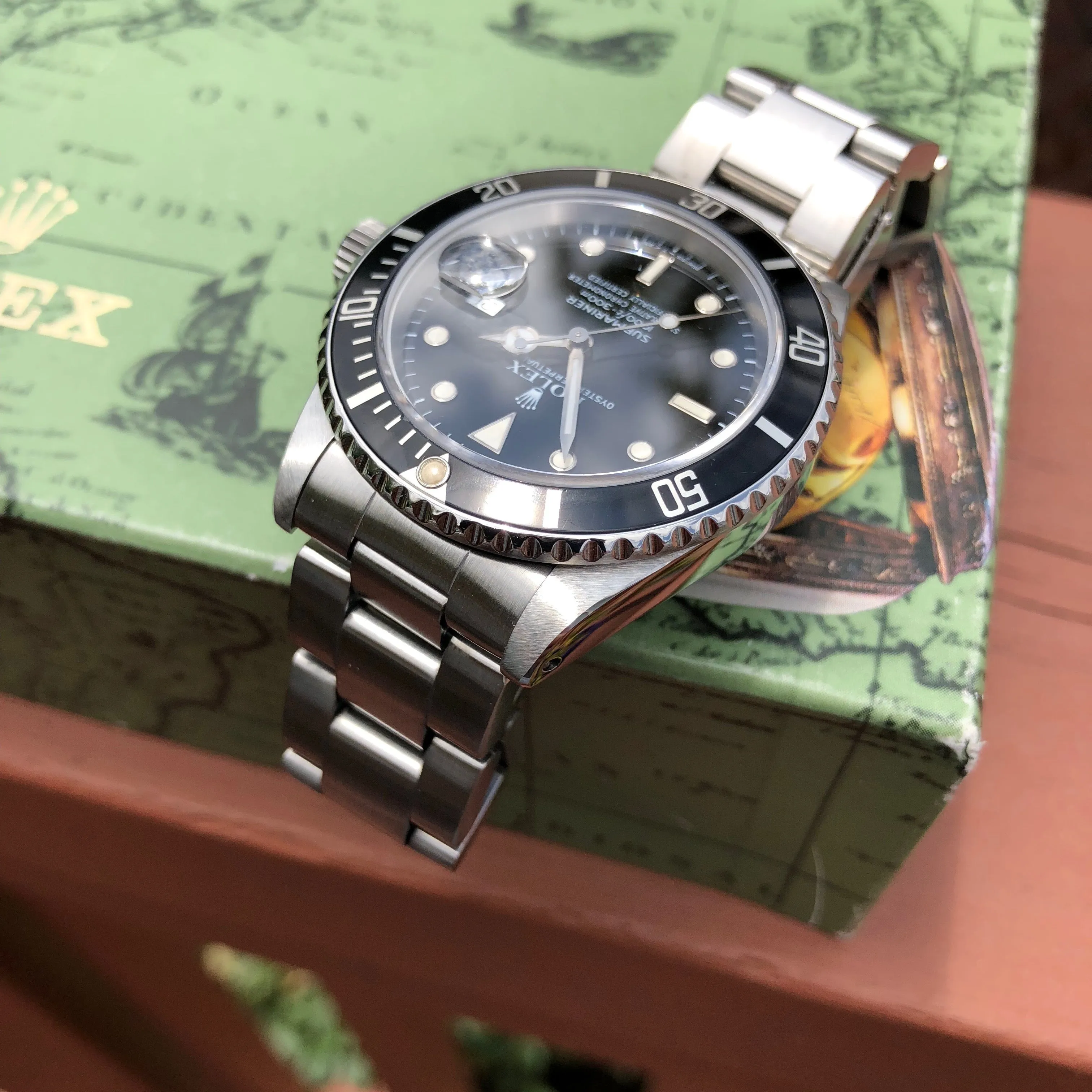1989 Rolex Submariner 16610 Date Stainless Steel Automatic Cal. 3135 Box & Papers Circa