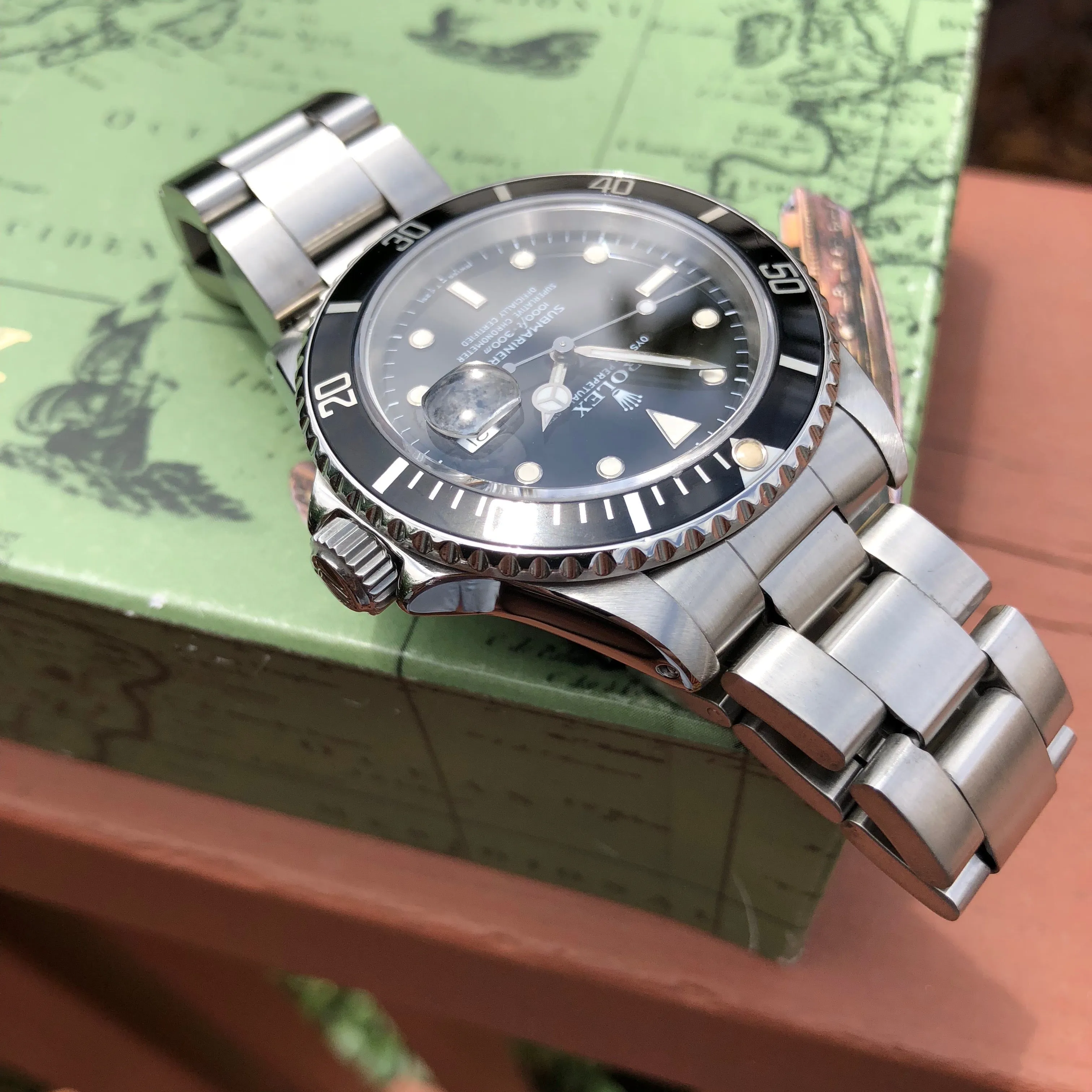 1989 Rolex Submariner 16610 Date Stainless Steel Automatic Cal. 3135 Box & Papers Circa