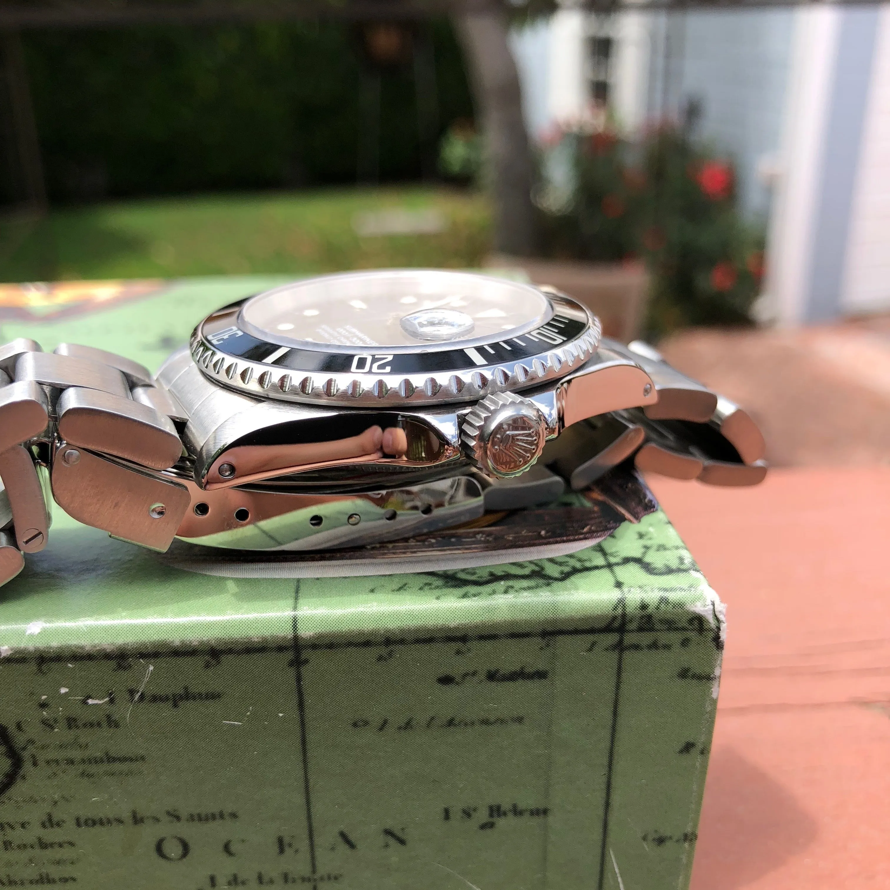 1989 Rolex Submariner 16610 Date Stainless Steel Automatic Cal. 3135 Box & Papers Circa
