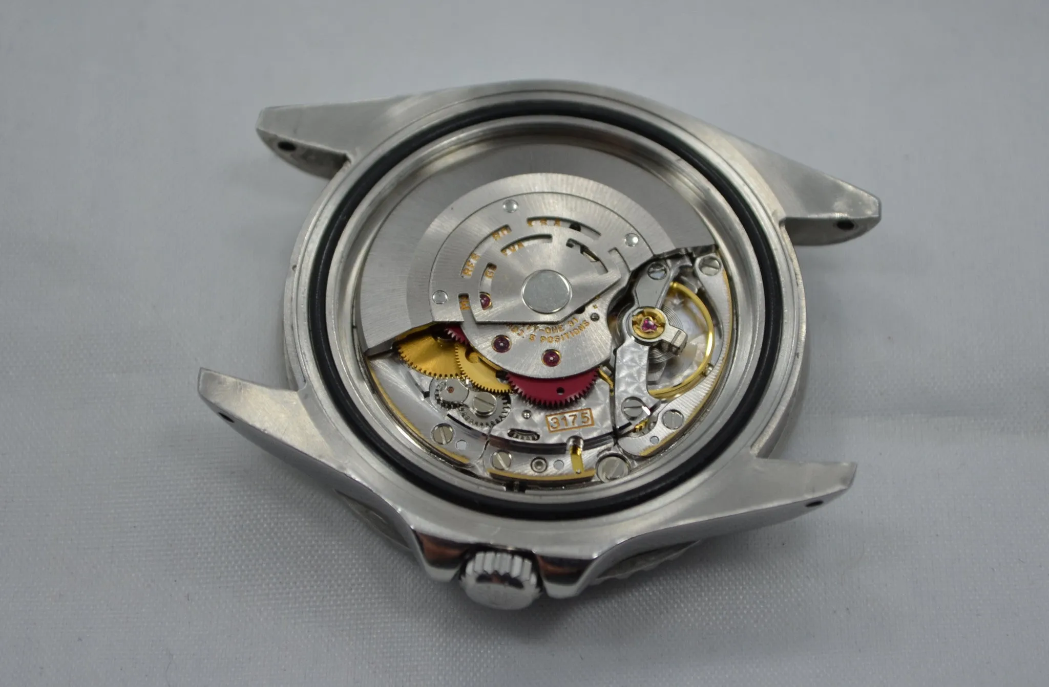1993 Rolex GMT Master 16700 Stainless Steel Oyster "S" Serial Wristwatch