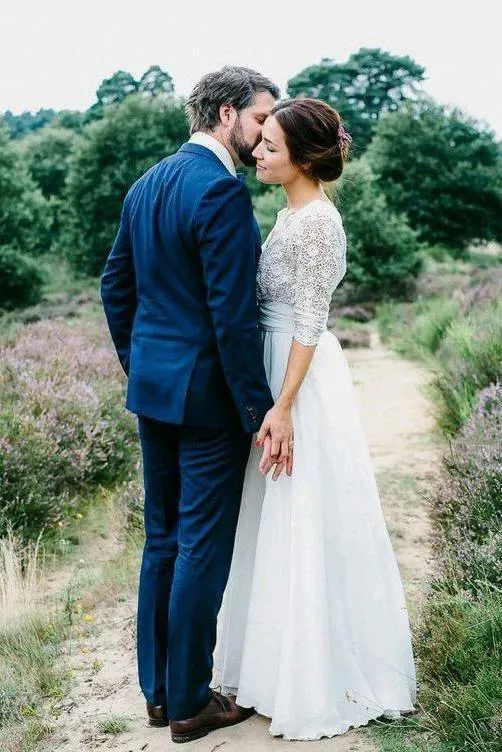 A Line Spaghetti Straps Tulle Wedding Dresses Appliqued Bridal Dresses TN190