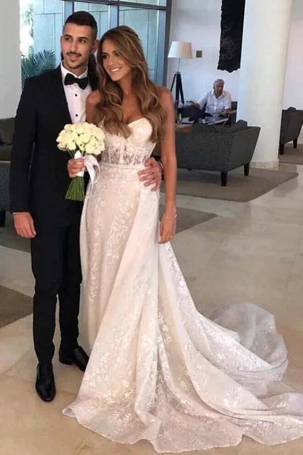 A-Line Sweetheart Lace Wedding Dress with Appliques Bridal Gown TN150