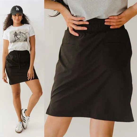 Albion Womens The Away Skirt in Black Size Medium