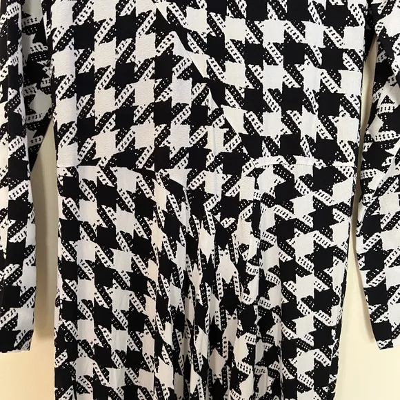 Ann Taylor Women Black White Houndstooth Dress 2 Flowy Long Sleeves Modest Relax