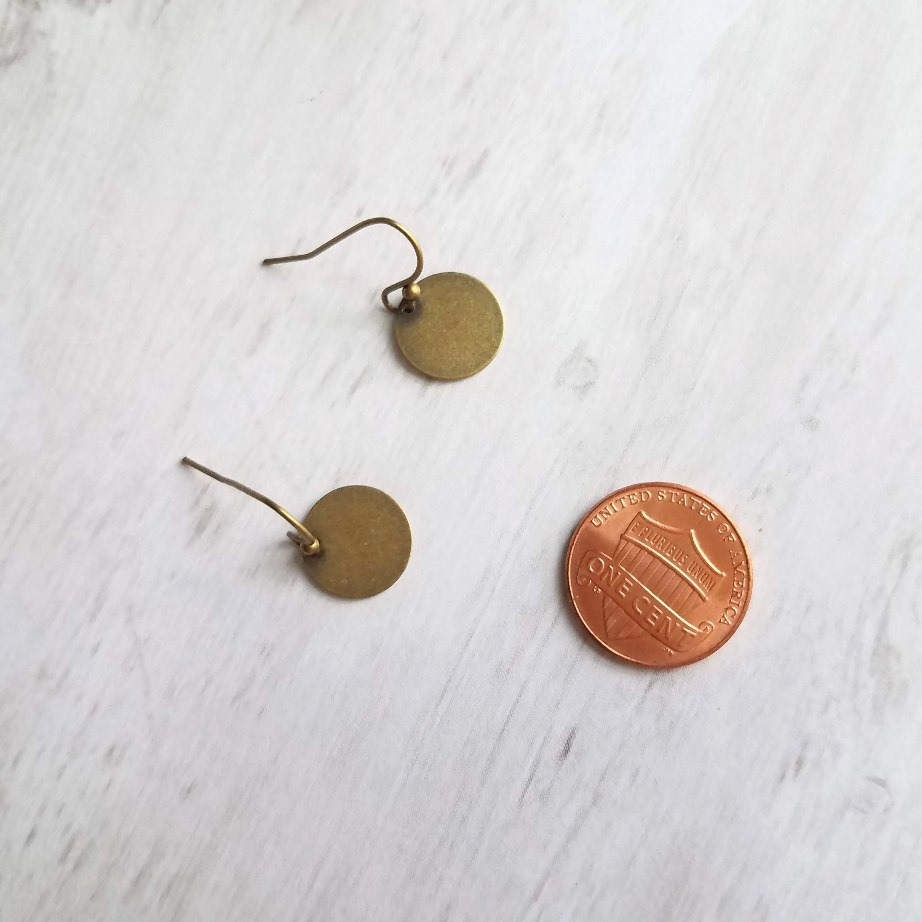 Antique Brass Disk Earrings, small bronze disk, disc earring, flat round earring, antique bronze, rustic earring, round dangle, thin circle