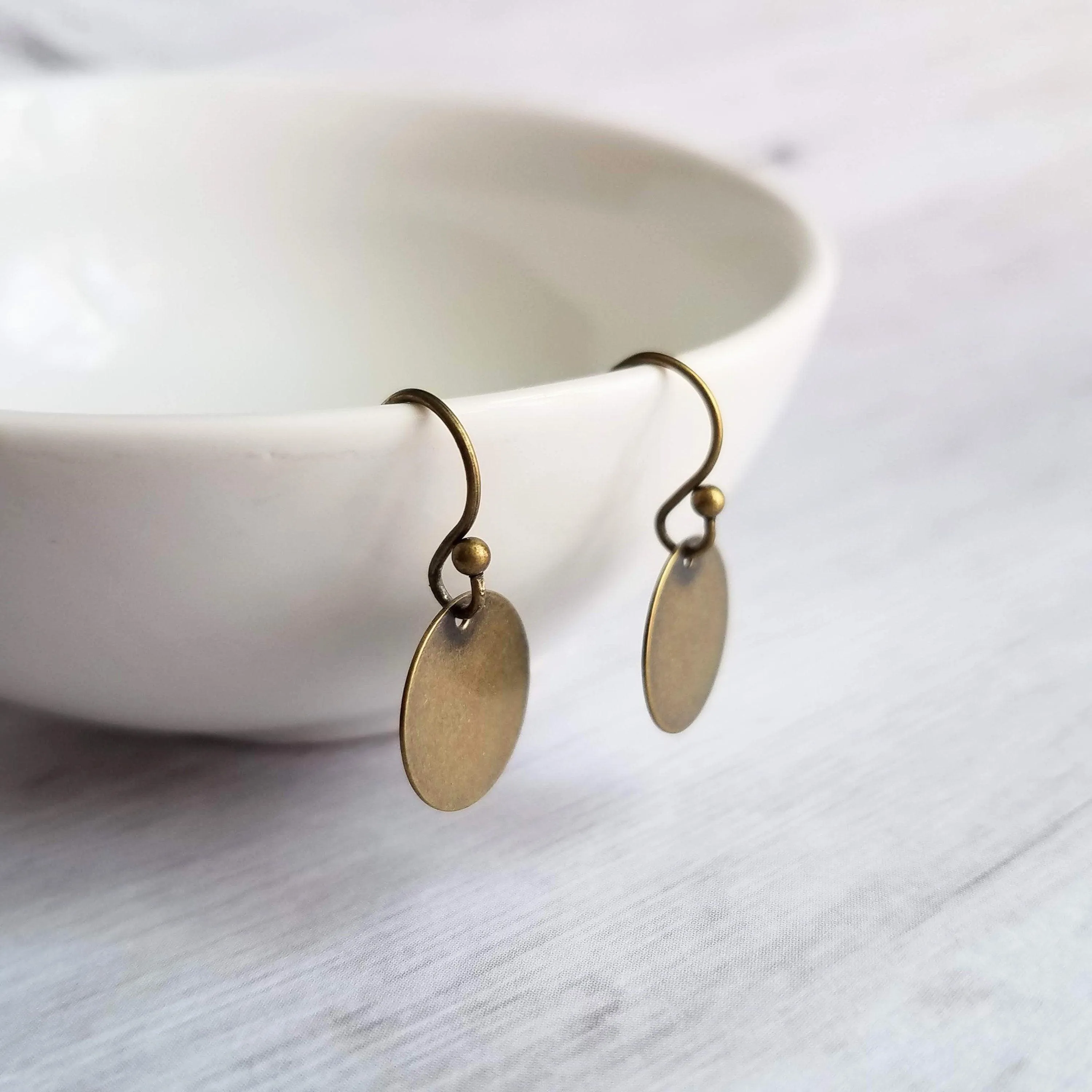 Antique Brass Disk Earrings, small bronze disk, disc earring, flat round earring, antique bronze, rustic earring, round dangle, thin circle