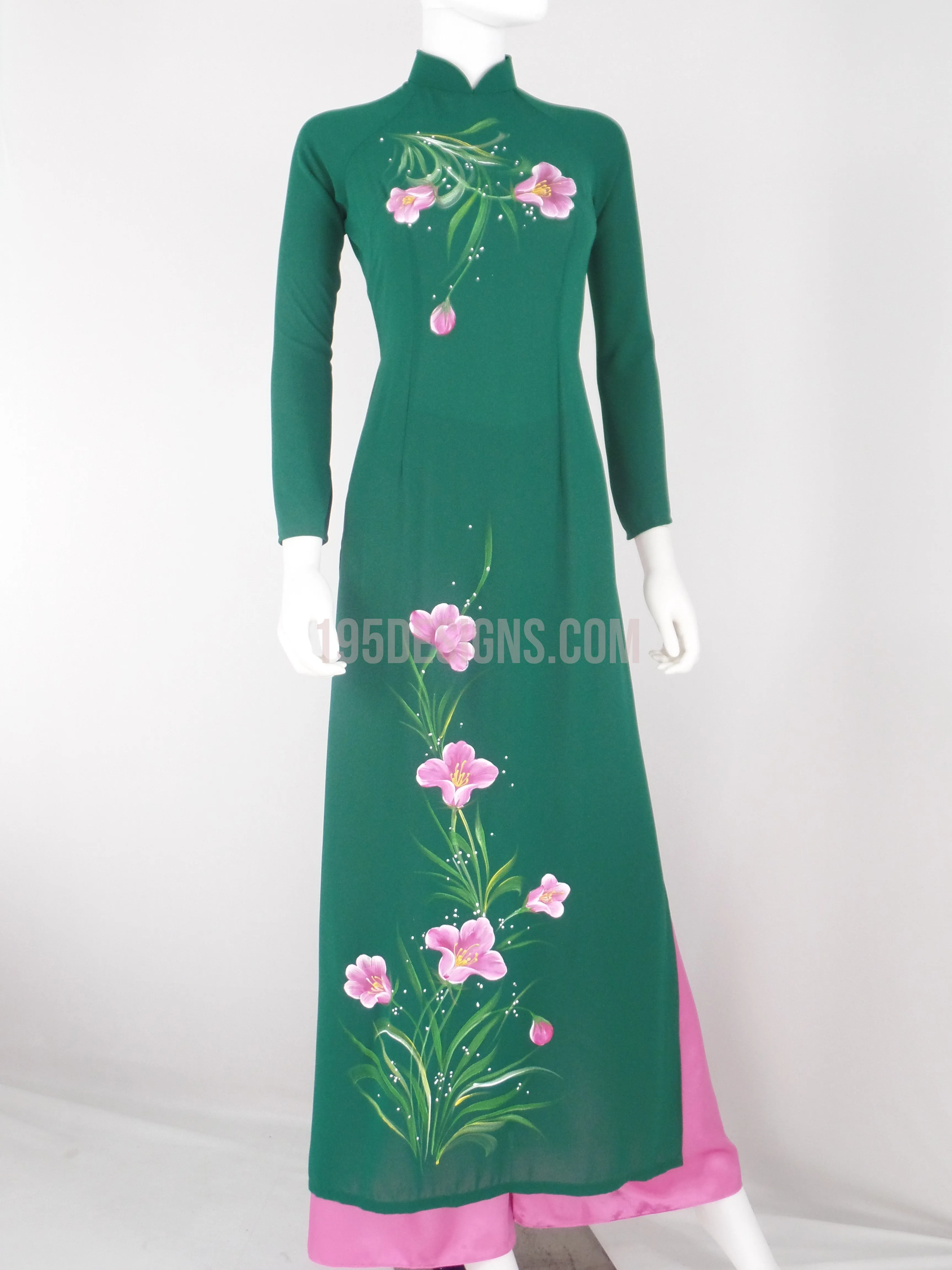 Ao Dai xanh cổ vịt tầm ý vẽ hoa