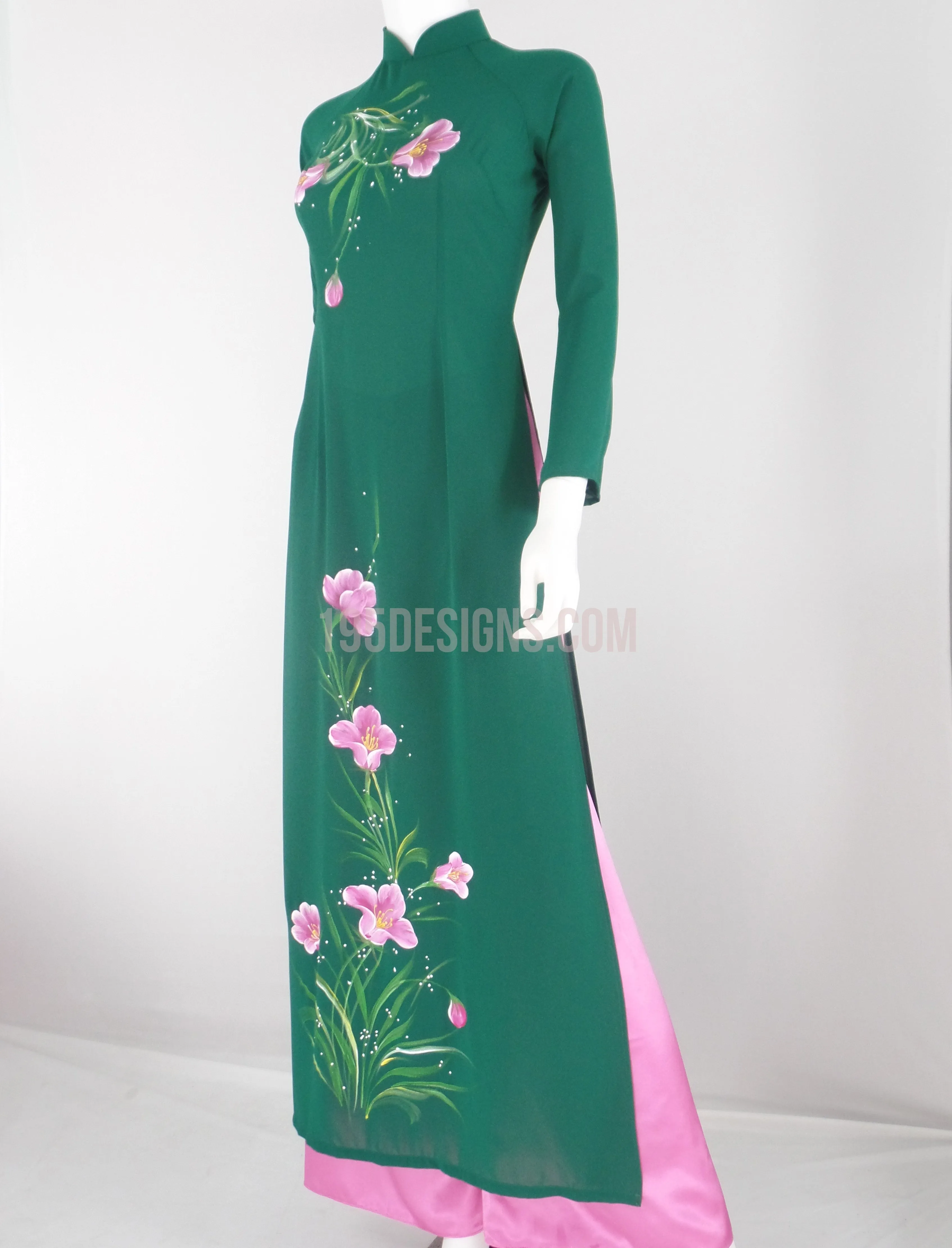 Ao Dai xanh cổ vịt tầm ý vẽ hoa