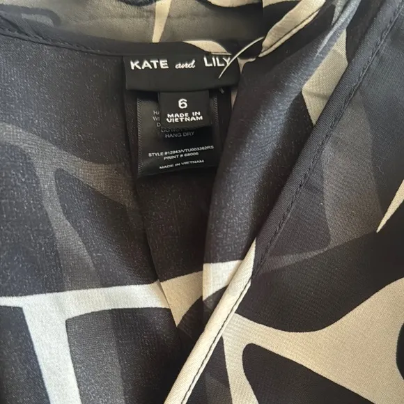 Black and White Geometric Dress