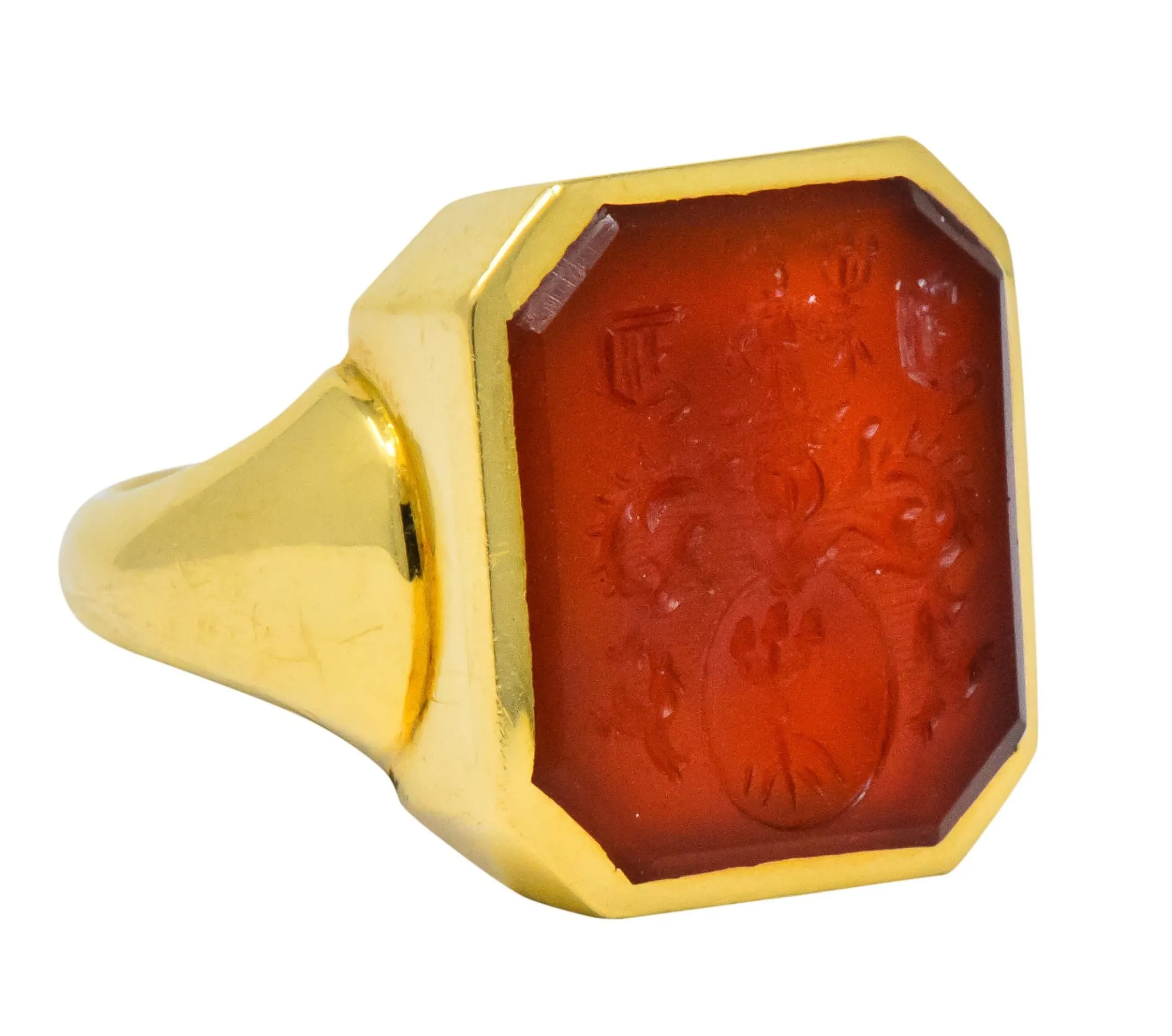 Charles Green & Son Vintage English Carnelian Intaglio 18 Karat Gold Unisex Signet Ring