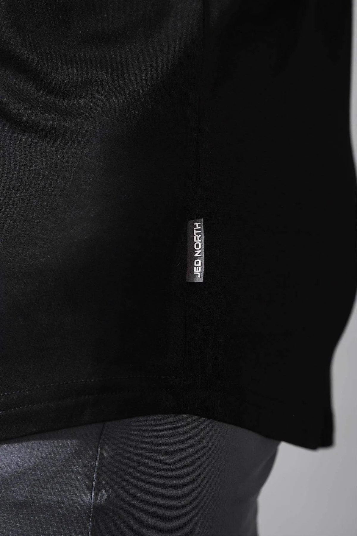 Classic Bodybuilding Racerback Stringer - Premium Black