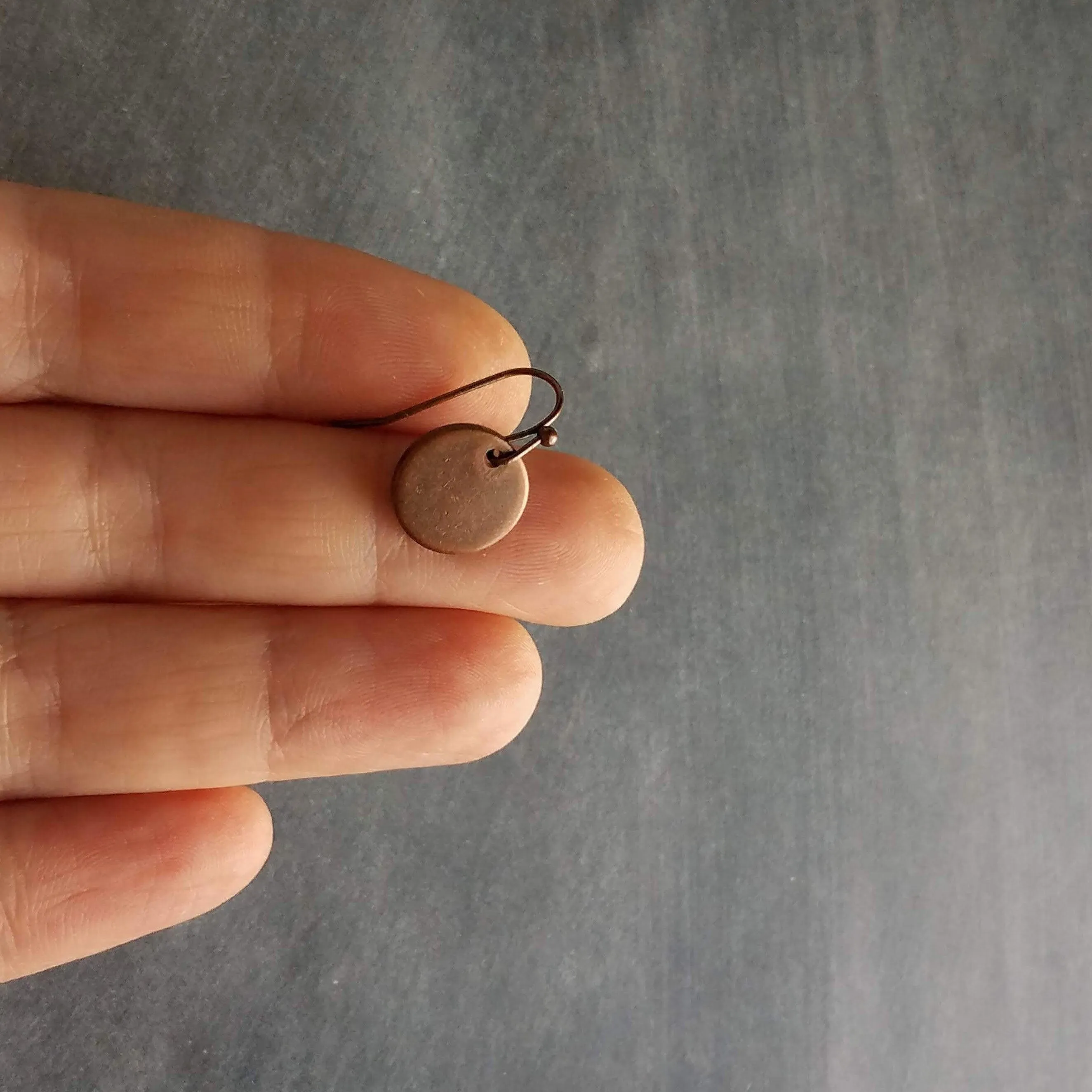 Copper Disk Earrings, round copper dangle earring, antique copper earring, small flat disk earring, lightweight copper earring, aged copper