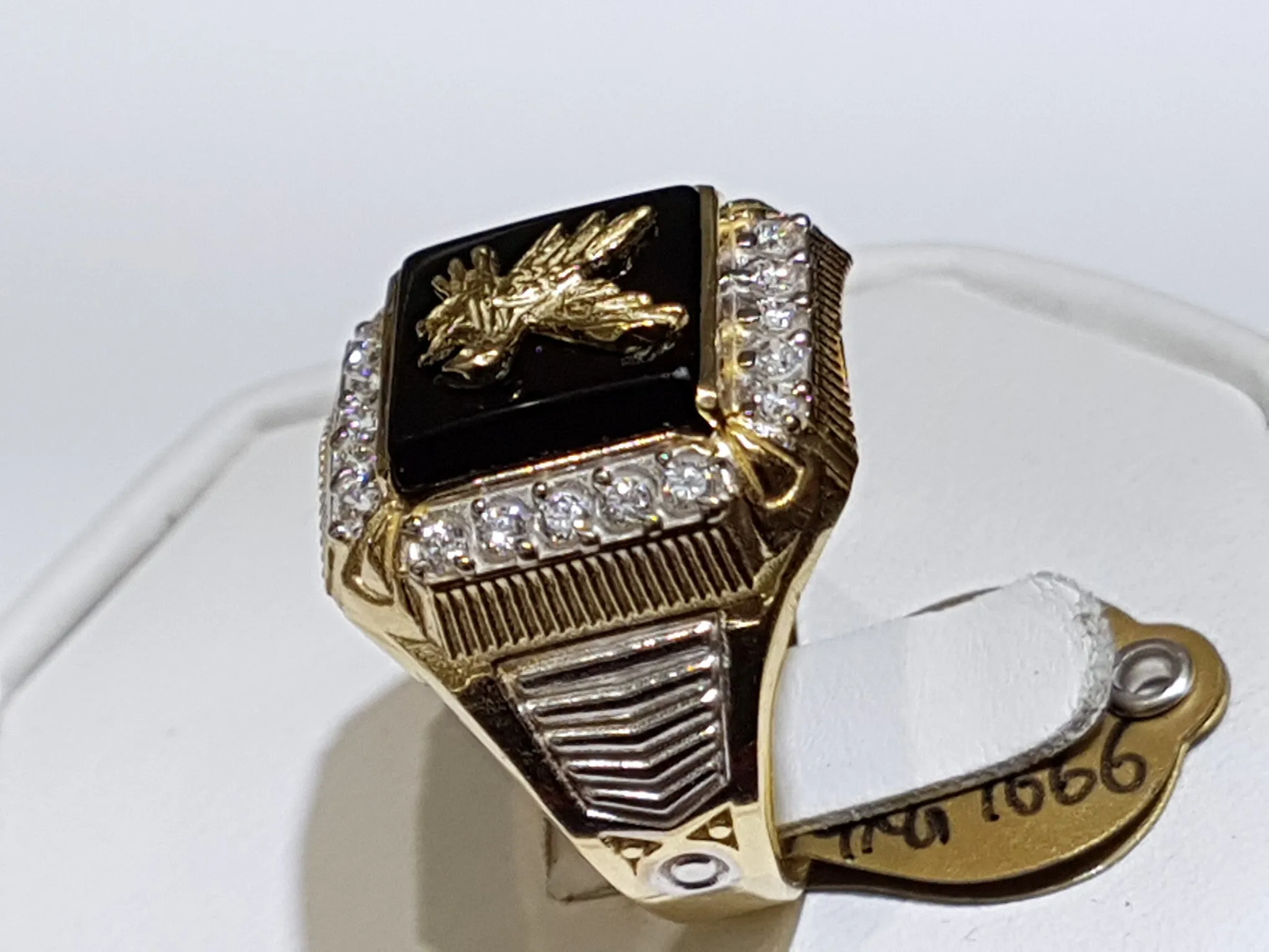 Eagle Onyx Men's Ring (14K)