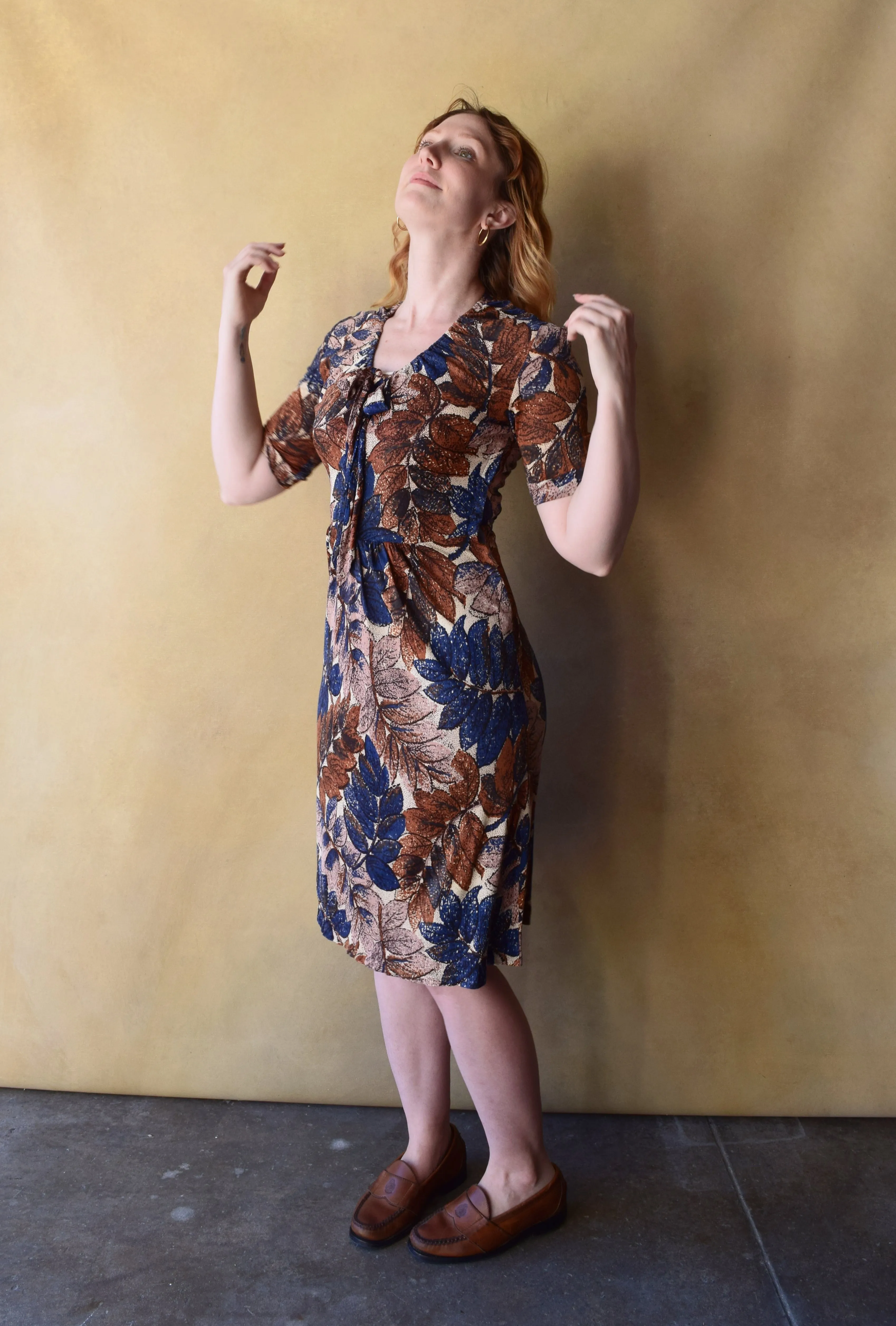 Early 1940s rayon jersey dress . vintage 40s dress . size s