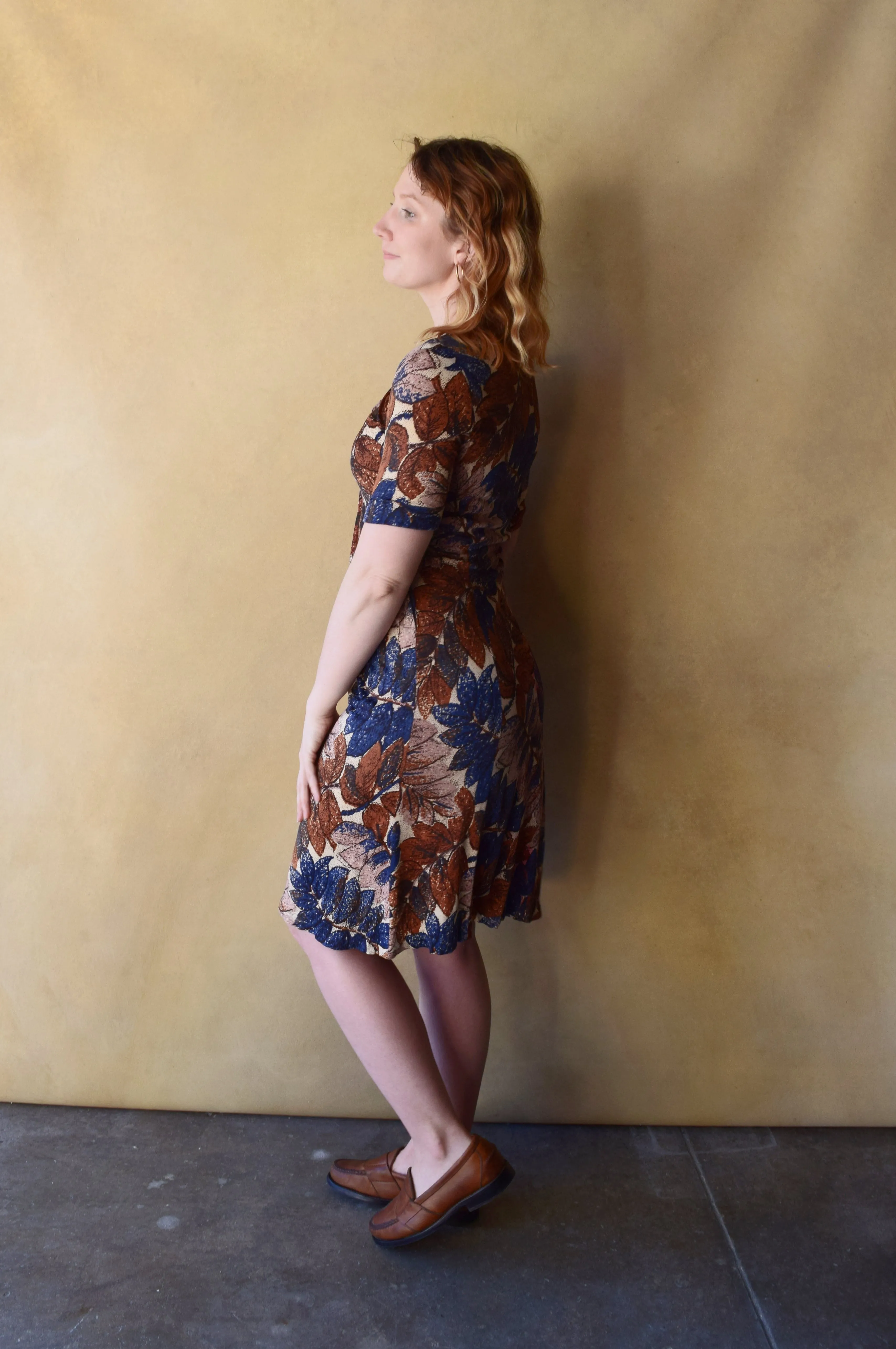 Early 1940s rayon jersey dress . vintage 40s dress . size s