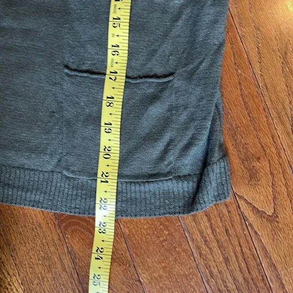 Eileen Fisher | 100% Linen Olive Green Lightweight Longsleeve Sweater Size Large