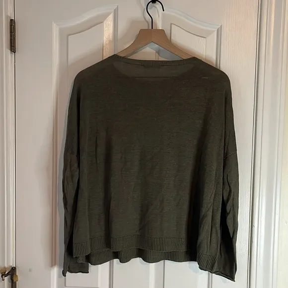 Eileen Fisher | 100% Linen Olive Green Lightweight Longsleeve Sweater Size Large