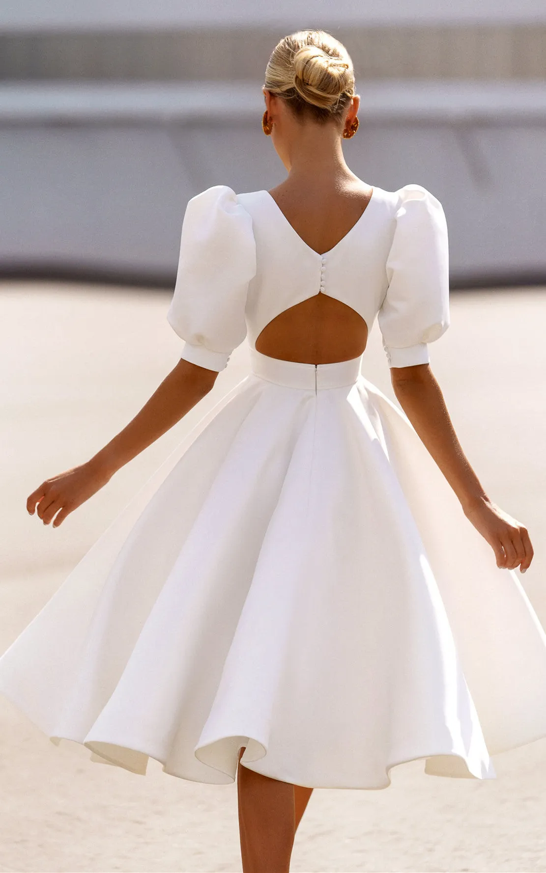 Elegant Bateau A Line Satin Knee-length Wedding Dress-716097