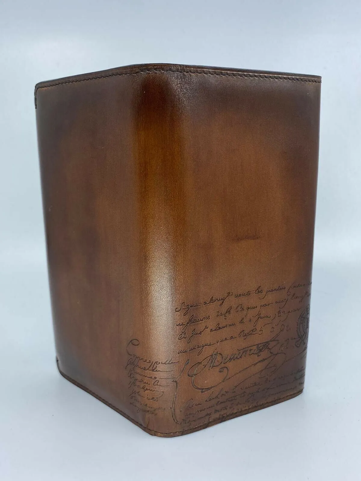 Espace Scritto Leather Long Wallet