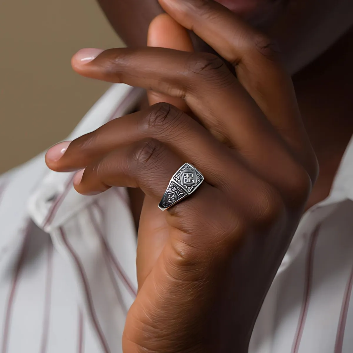 Etched Sterling Silver Club Ring