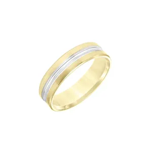 Fink's 14K Yellow Gold Flat Bevel Edge Engraved Band