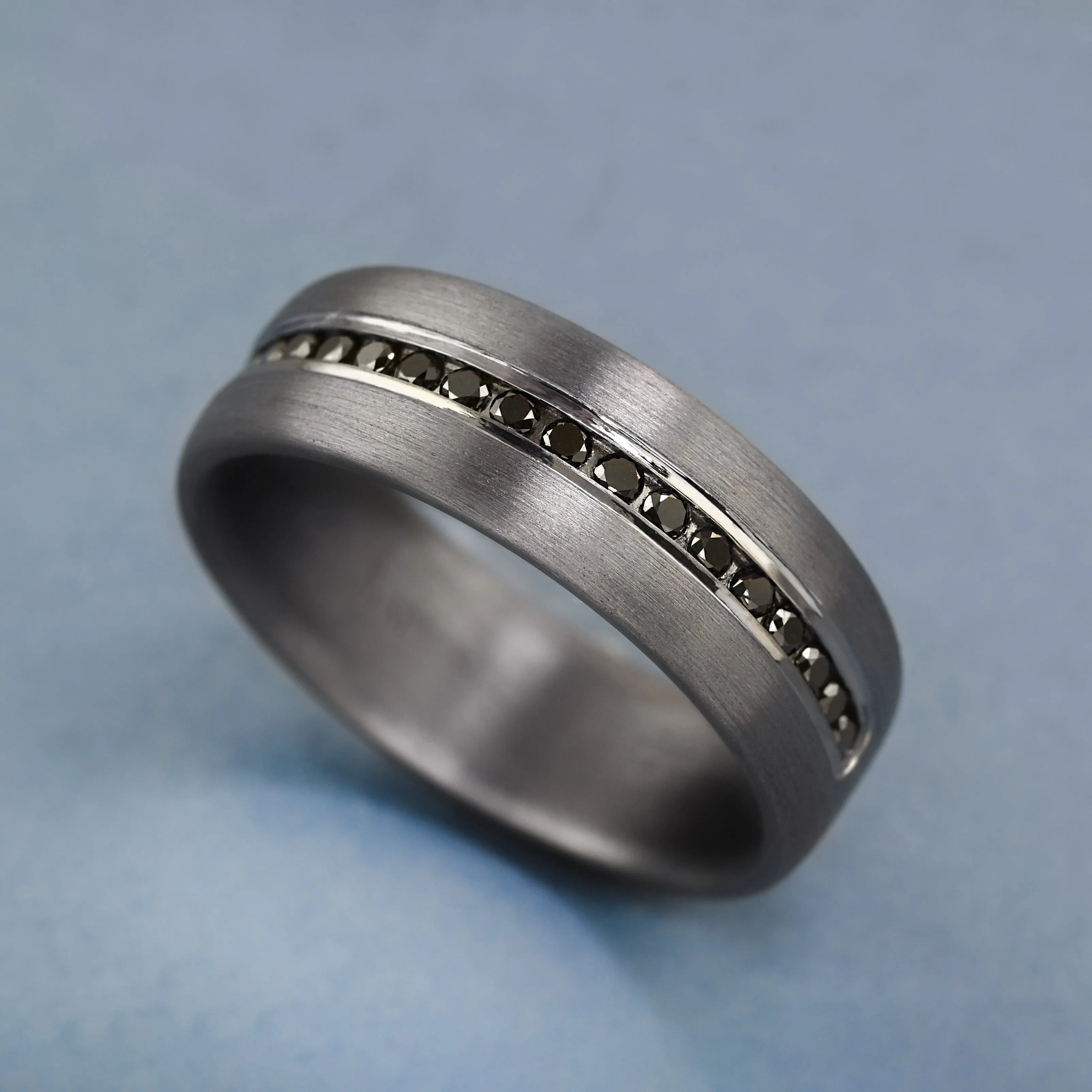 Gent's Black Diamond Band