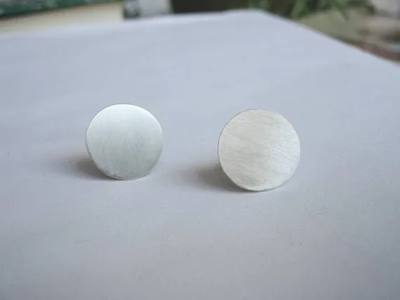Georgeous Hand-Made Large Flat 13mm Circle Stud Earrings - 0047
