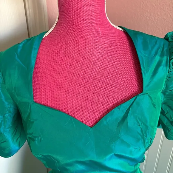 Iridescent Taffeta Jade Tea Length Dress with Gathered Sleeves size 10