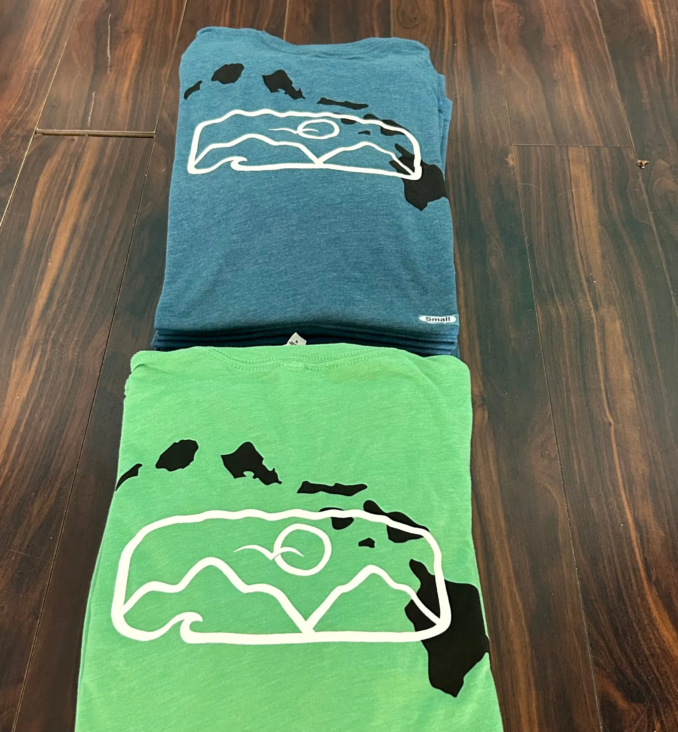 Islands Tee