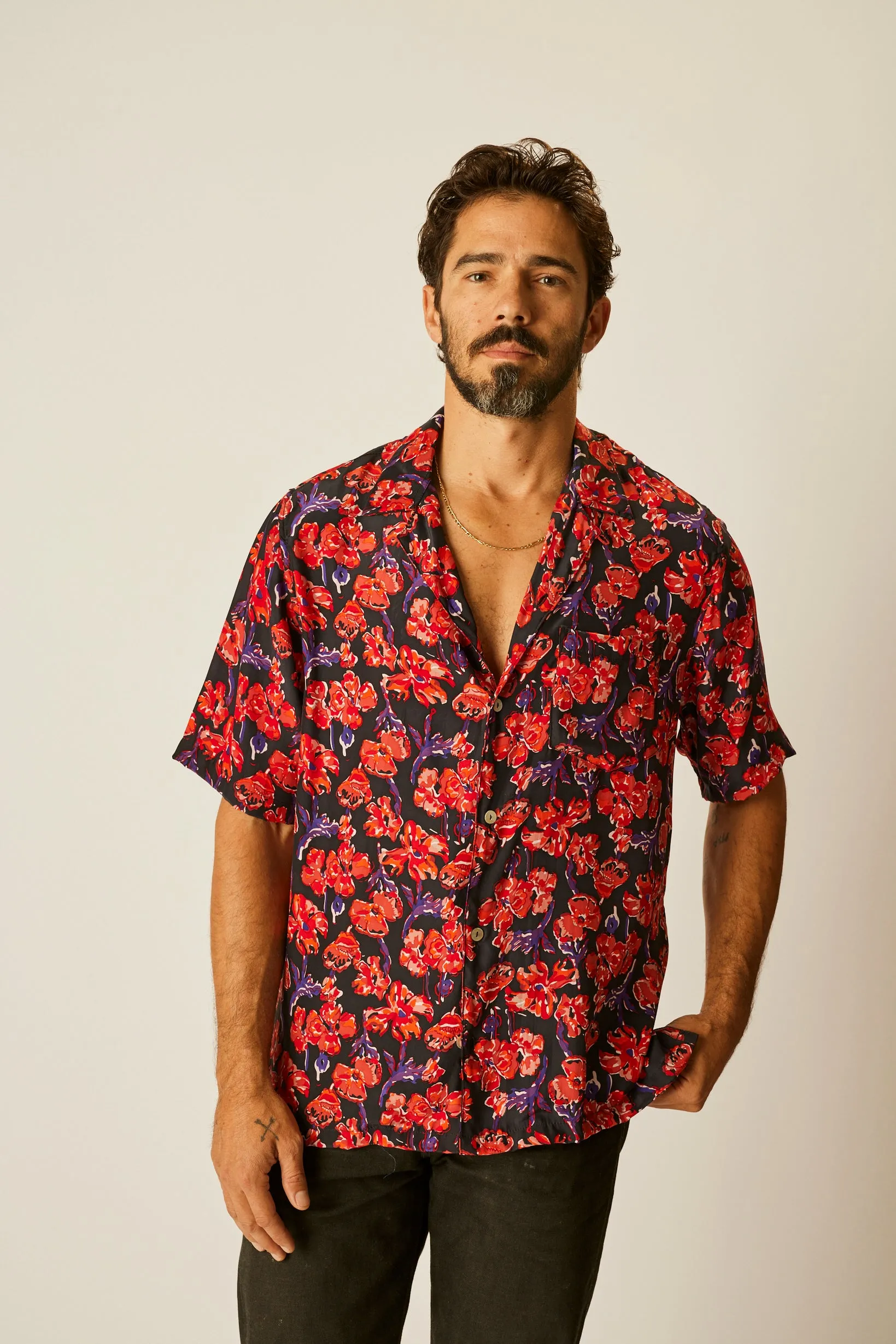 KEVIN SHIRT (UNISEX)