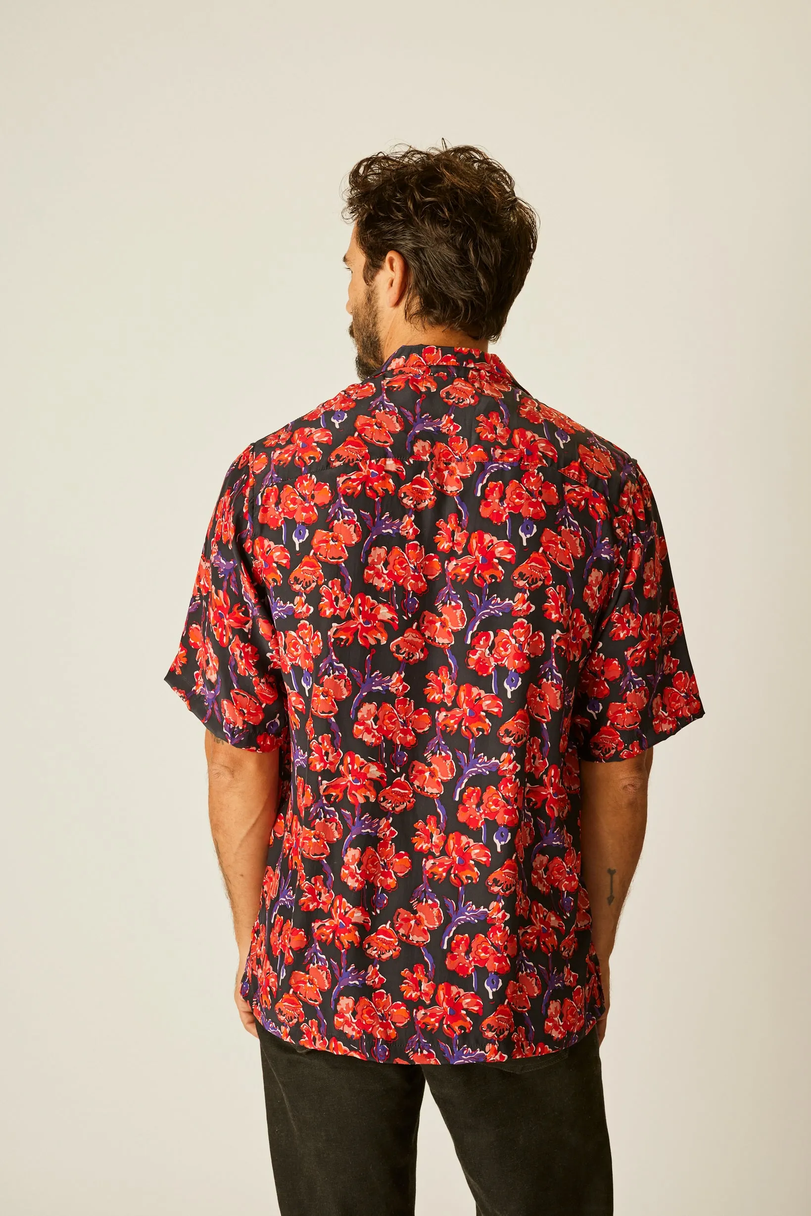 KEVIN SHIRT (UNISEX)