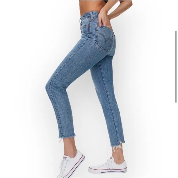 Levi's Premium Wedgie Icon Fit Frayed Hem High rise Jean Shut Up Blue size 29