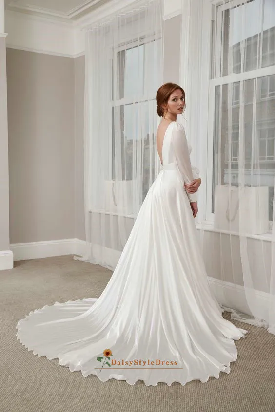 Low Back Vintage Long Sleeve Wedding Dress