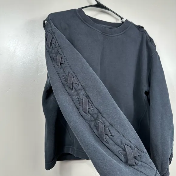 Lululemon Braided Sleeve Pullover Black Size 4